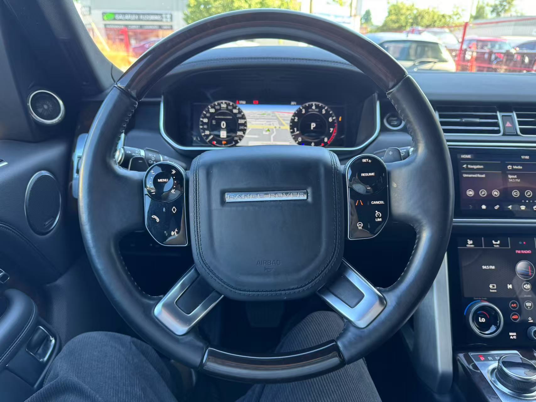 2018 Land Rover Range Rover V8 Supercharged LWB. BC LOCAL VEHICLE., Vancouver, Cash