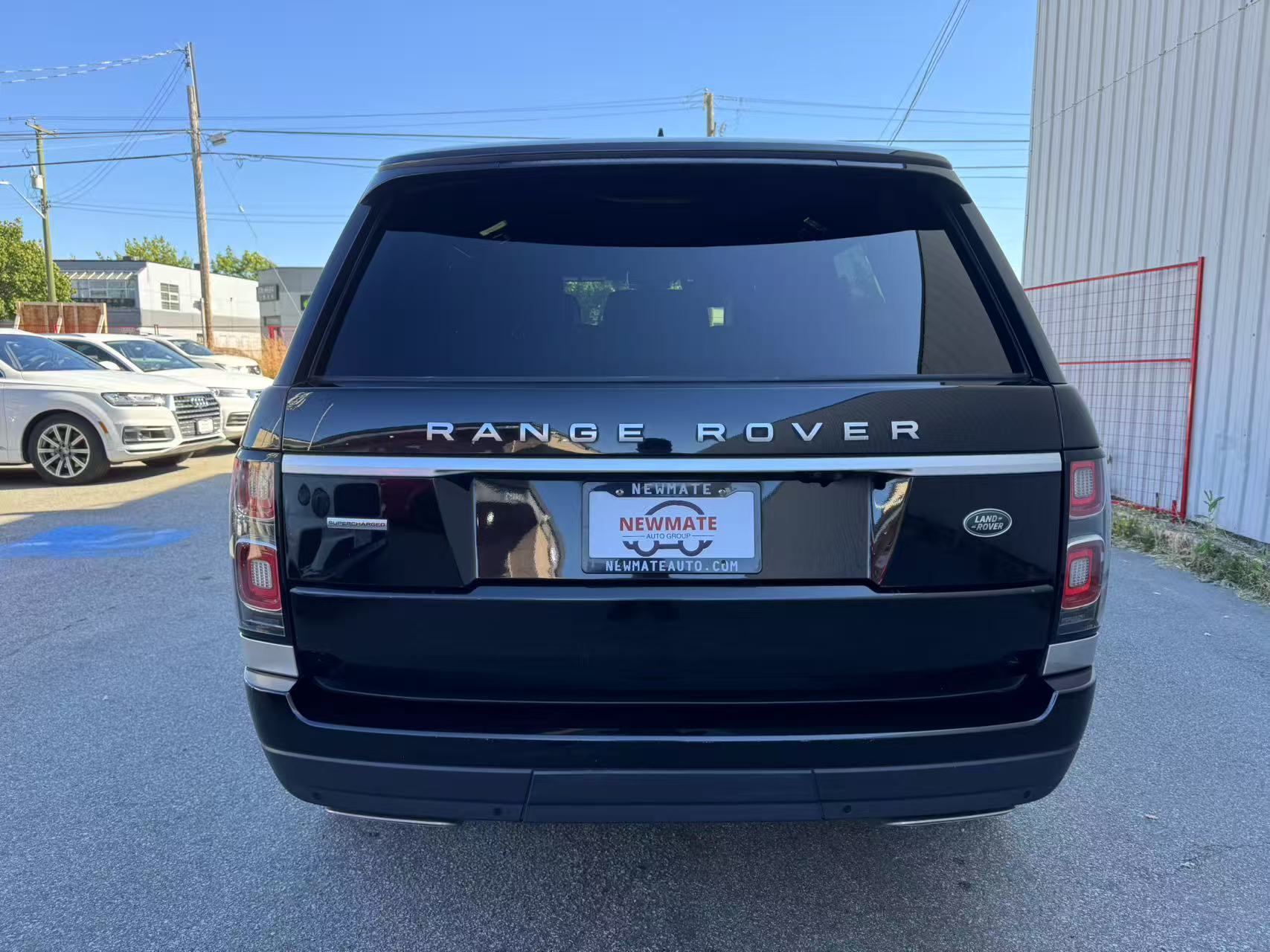2018 Land Rover Range Rover V8 Supercharged LWB. BC LOCAL VEHICLE., Vancouver, Cash