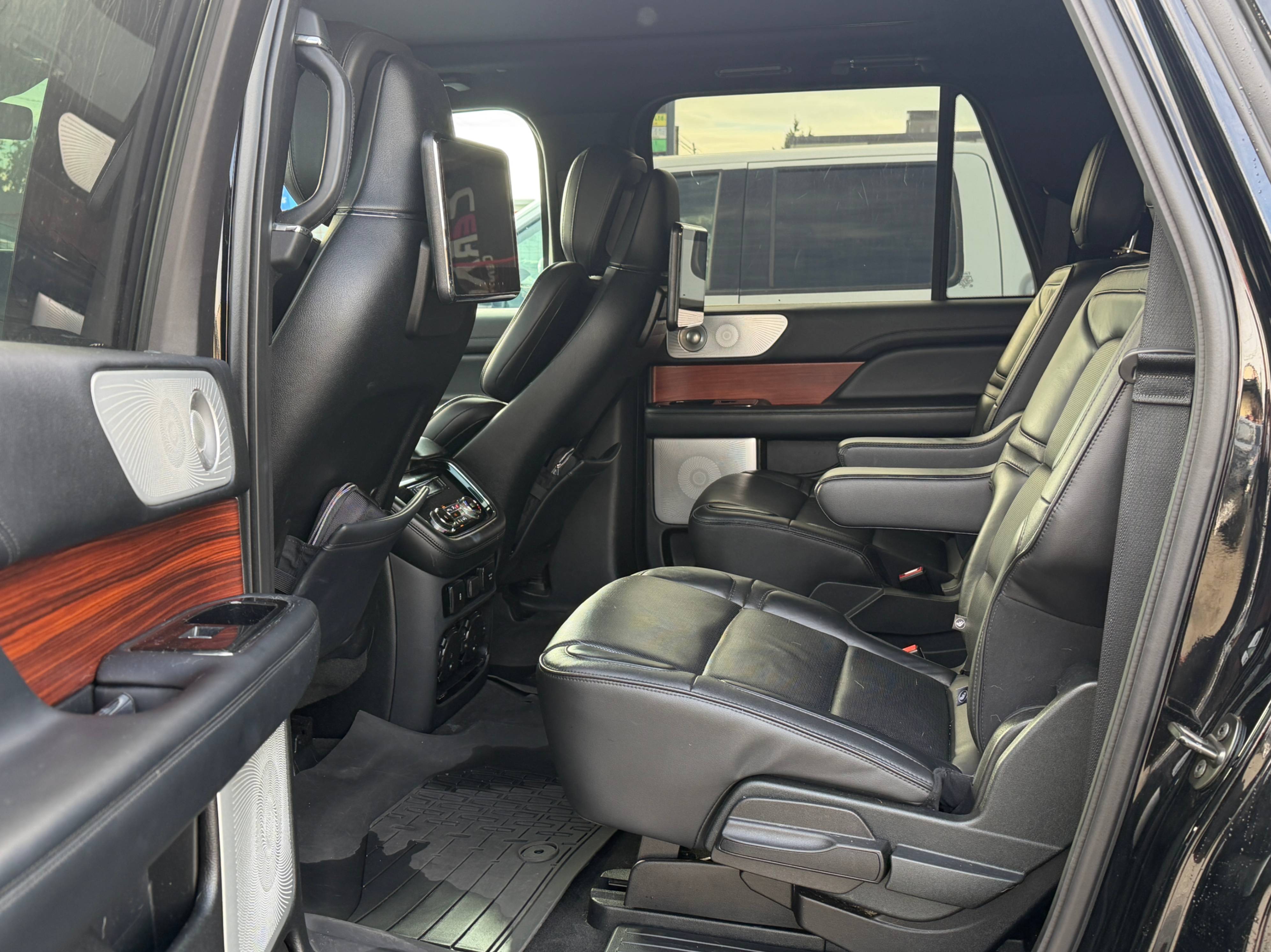 2018 Lincoln Navigator L 4x4 Reserve. NO ACCIDENTS. BC LOCAL VEHICLE., 温哥华, 全款车