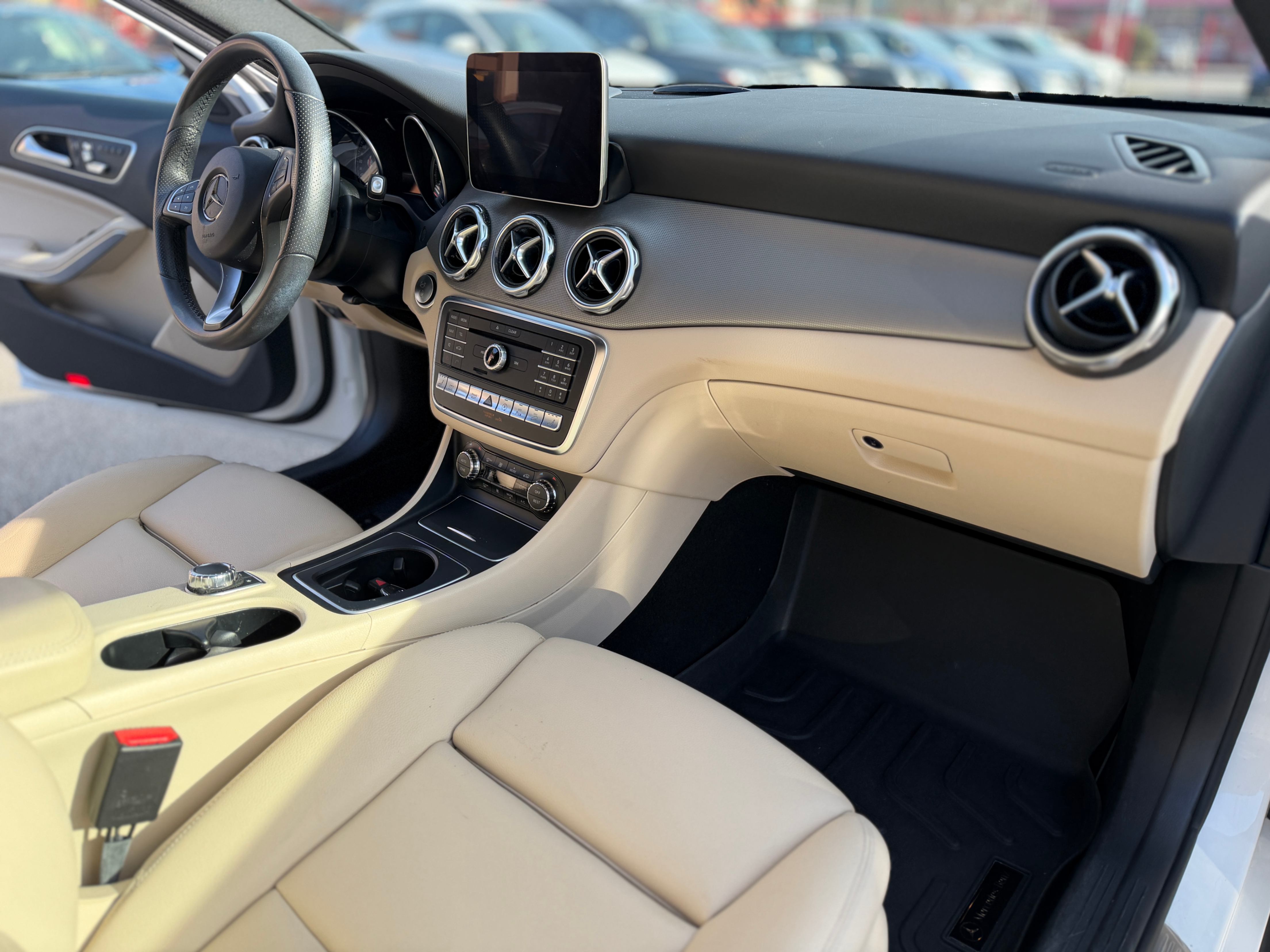 2018 Mercedes-Benz GLA-Class GLA 250 4MATIC. LOCAL BC VEHICLE. LOW ON MILEAGE., 温哥华, 全款车