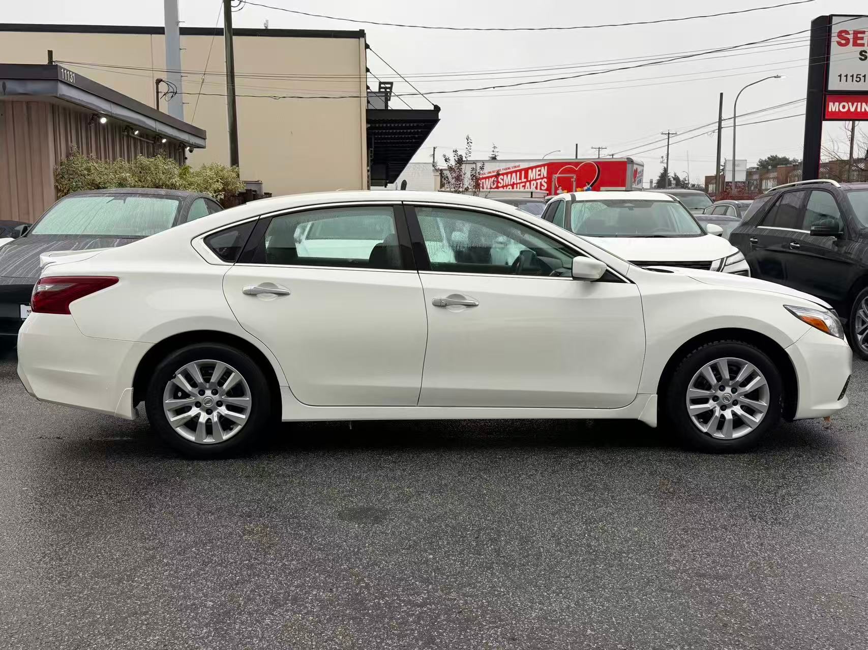 2018 Nissan Altima 2.5 SV. LOW MILEAGE., Vancouver, Cash