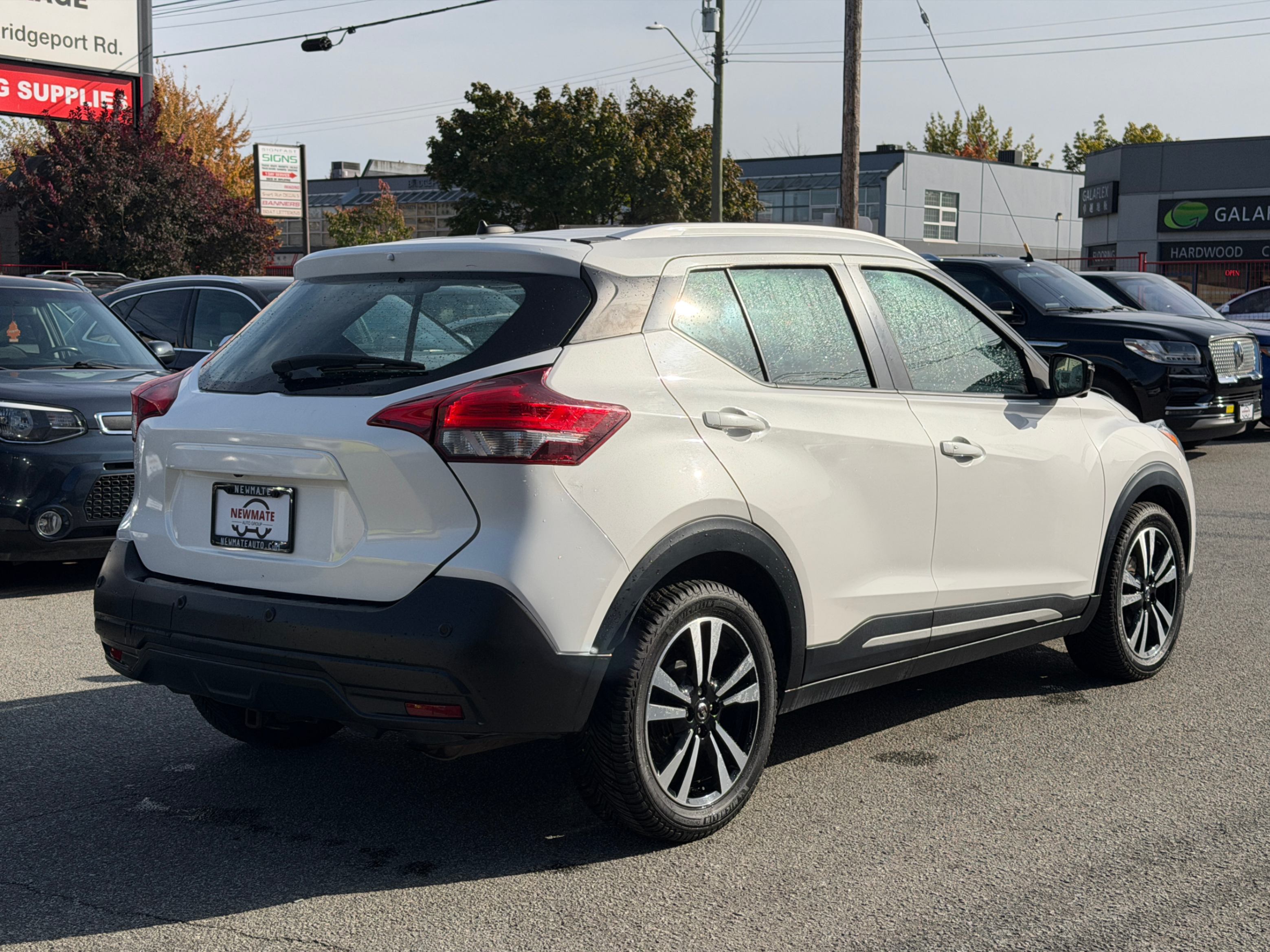 2018 Nissan Kicks SL. BC LOCAL VEHICLE. REBUILT TITLE*, Vancouver, Cash