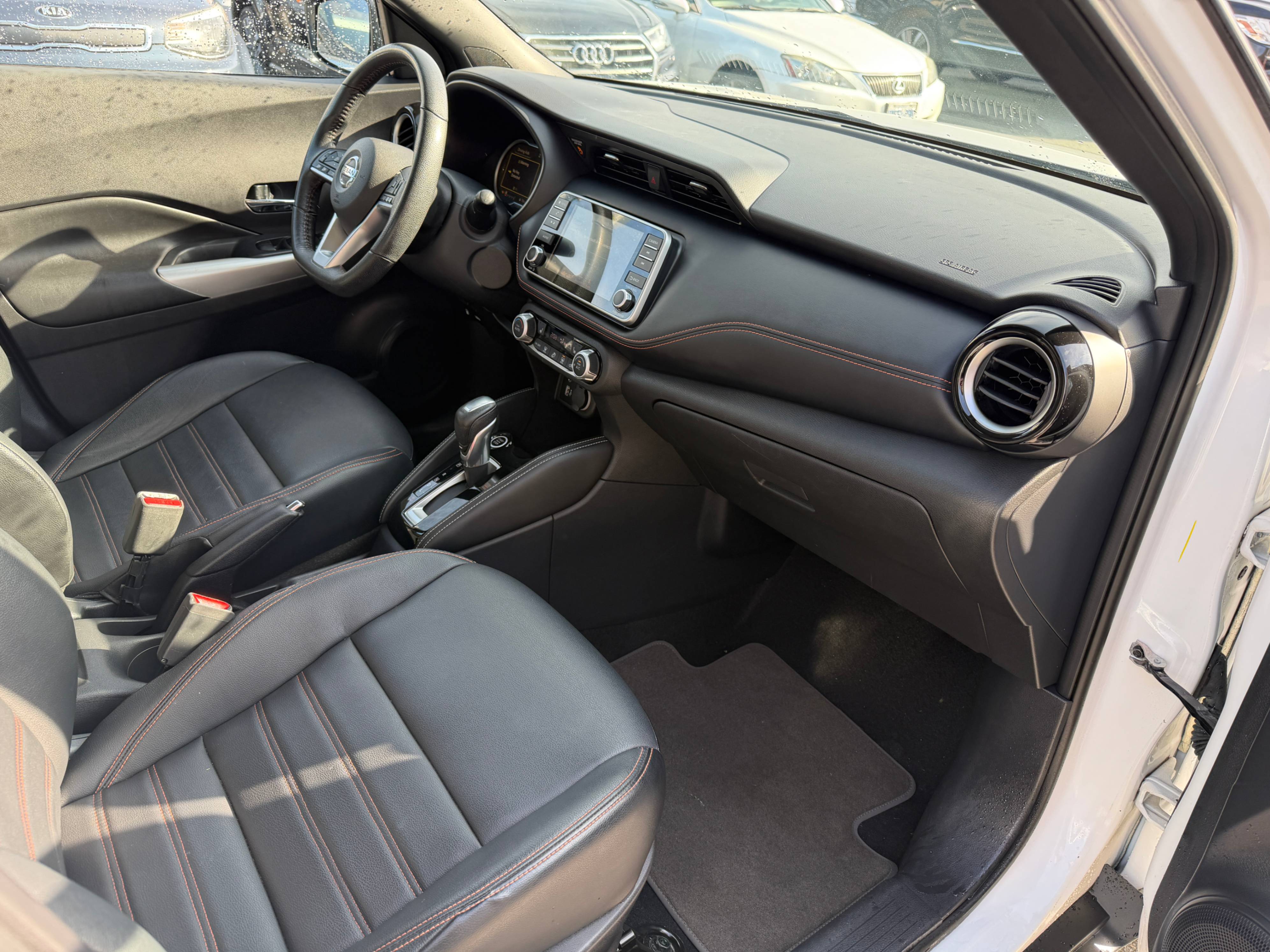 2018 Nissan Kicks SL. BC LOCAL VEHICLE. REBUILT TITLE*, Vancouver, Cash