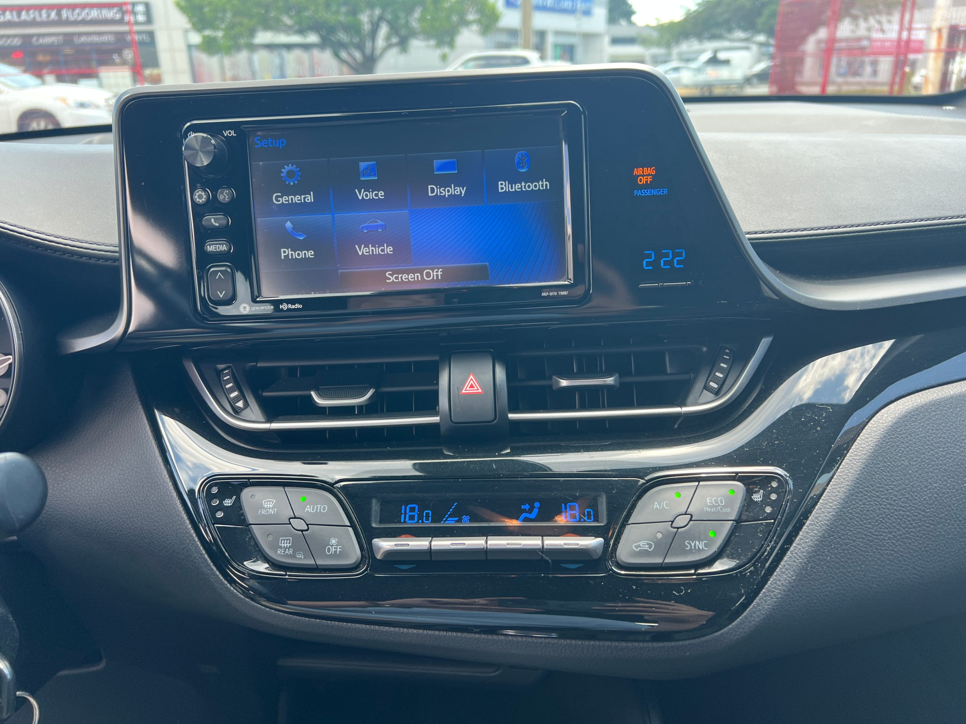 2018 Toyota C-HR FWD XLE, Vancouver, Cash