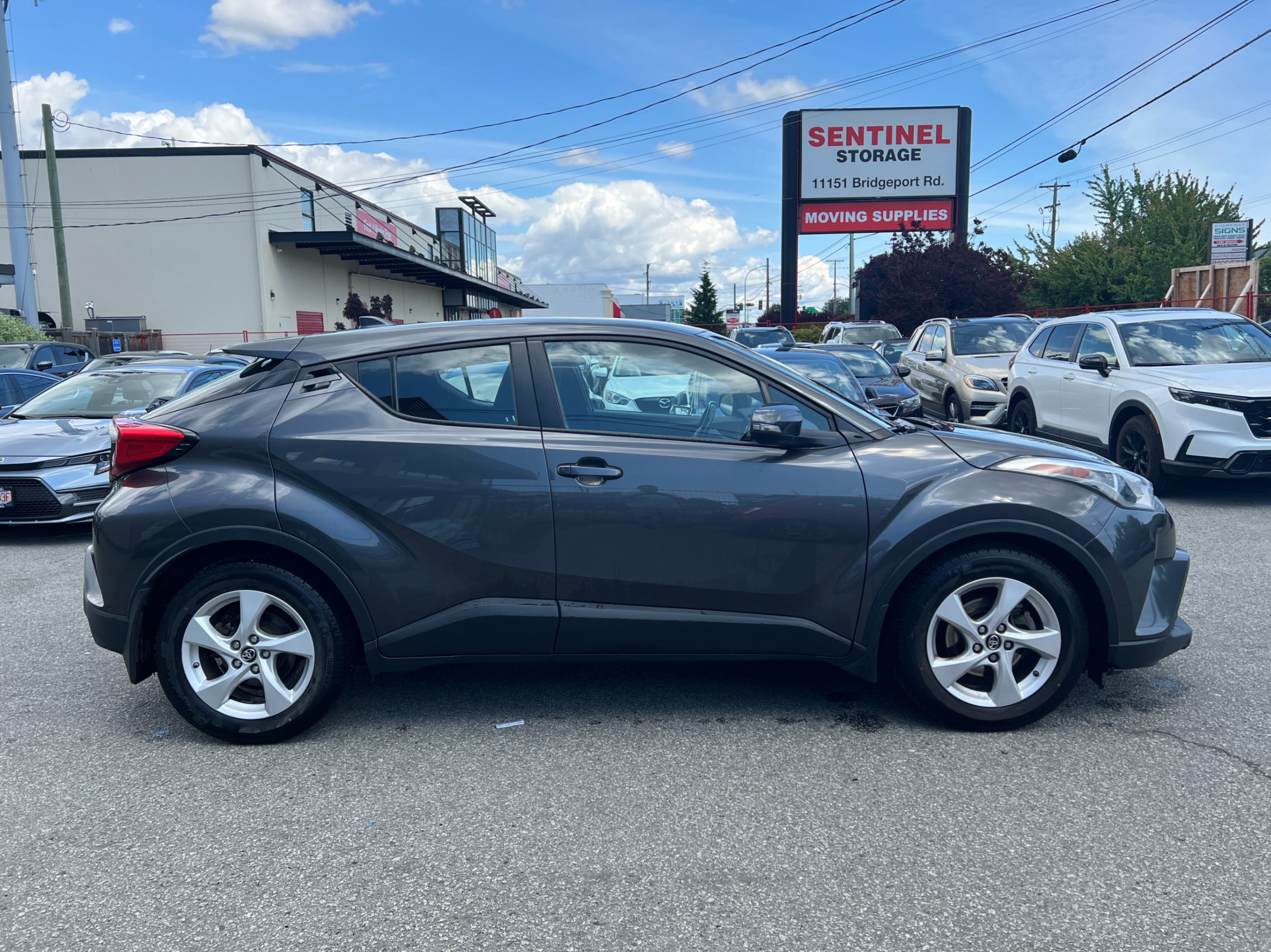 2018 Toyota C-HR FWD XLE, Vancouver, Cash