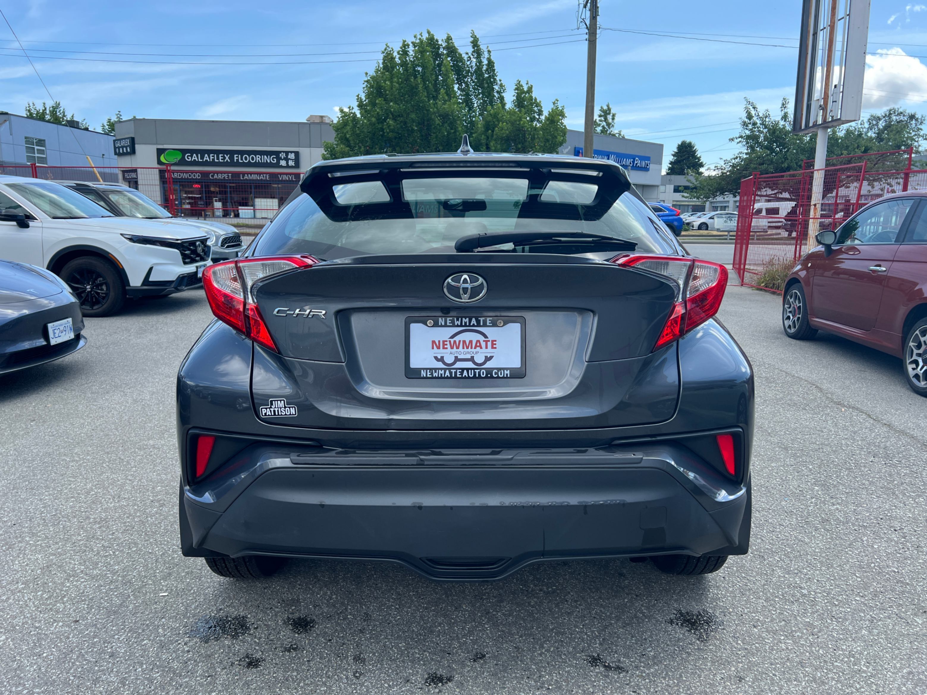 2018 Toyota C-HR FWD XLE, Vancouver, Cash