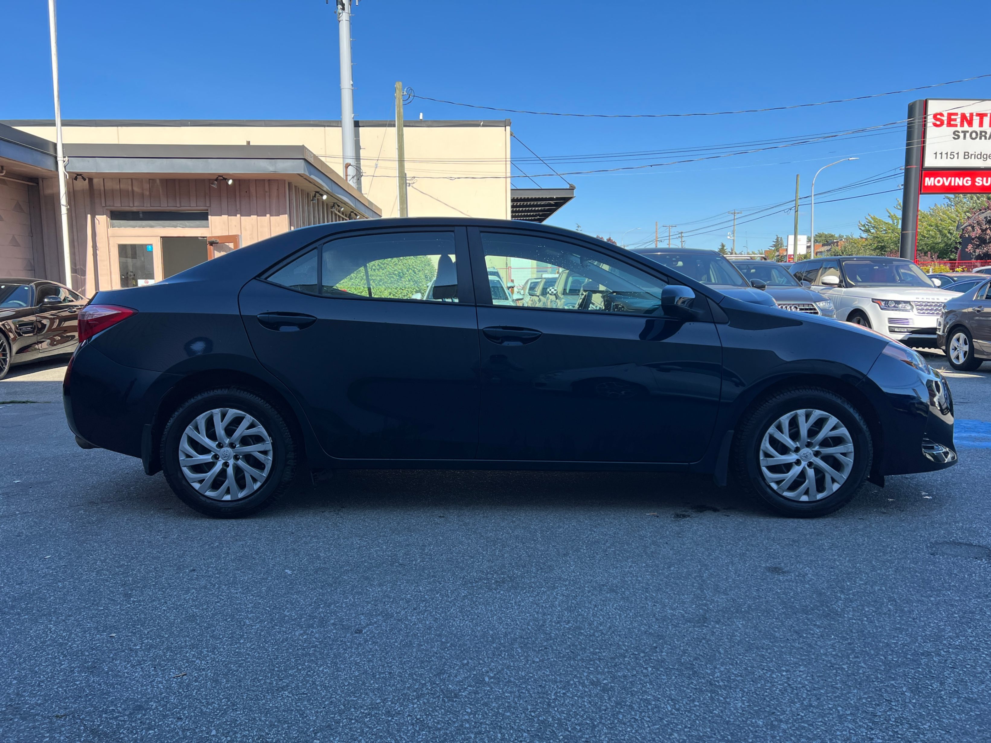 2018 Toyota Corolla LE. BC LOCAL VEHICLE., Vancouver, Cash