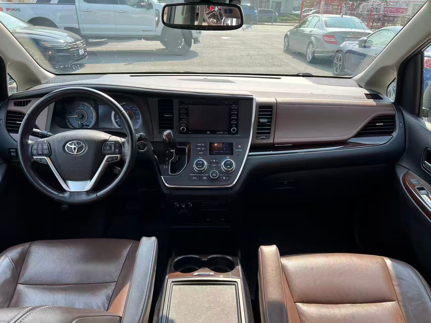 2018 Toyota Sienna XLE 7-Passenger AWD, 温哥华, 全款车