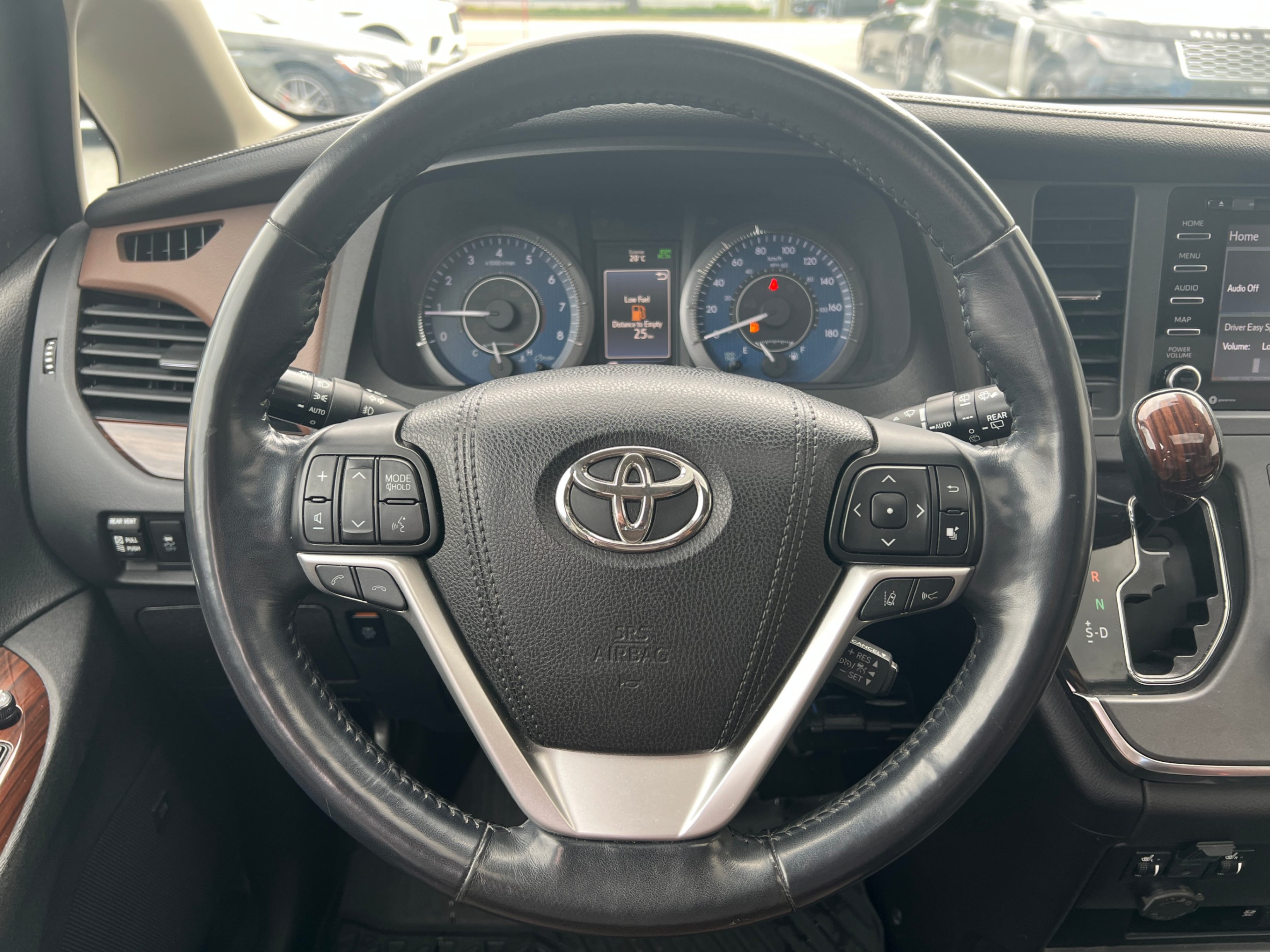 2018 Toyota Sienna LIMITED 7-Passenger AWD. FULLY LOADED. BC LOCAL VEHICLE., Vancouver, Cash