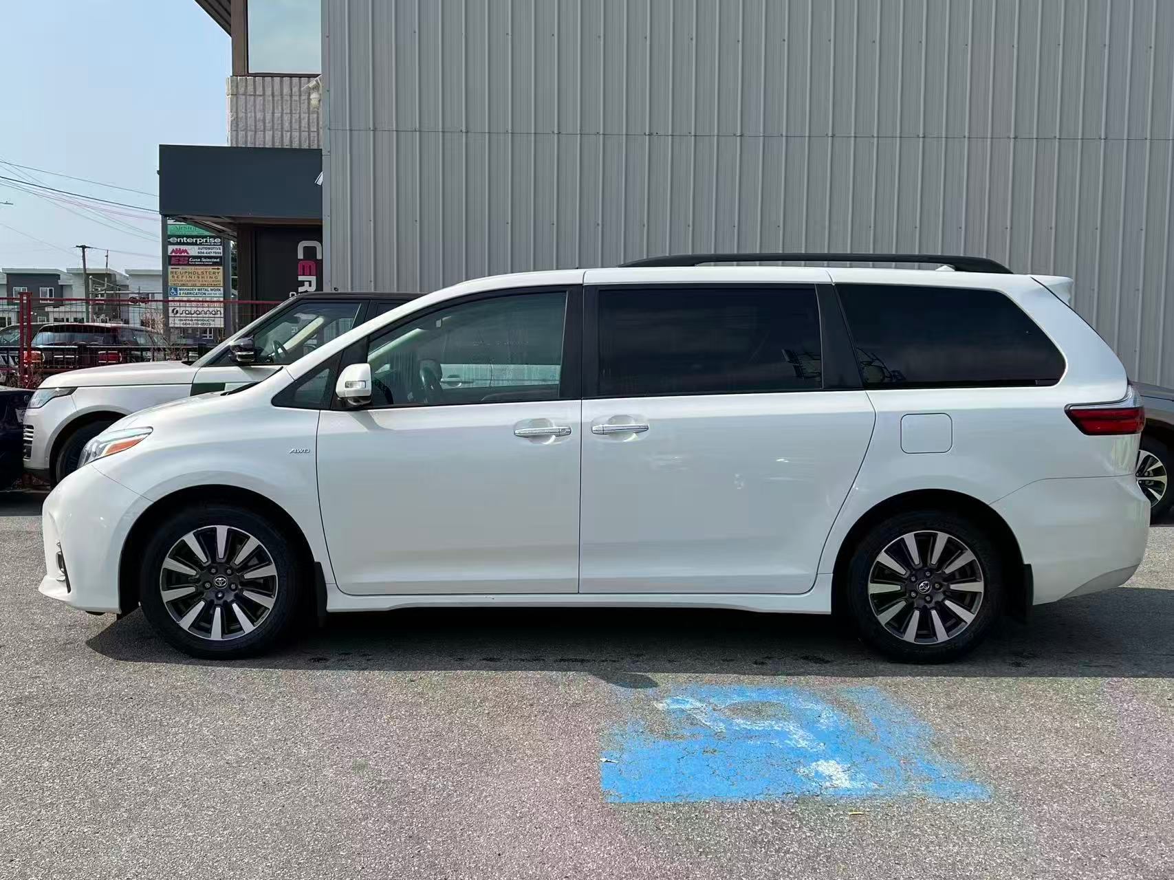 2018 Toyota Sienna XLE 7-Passenger AWD, 温哥华, 全款车