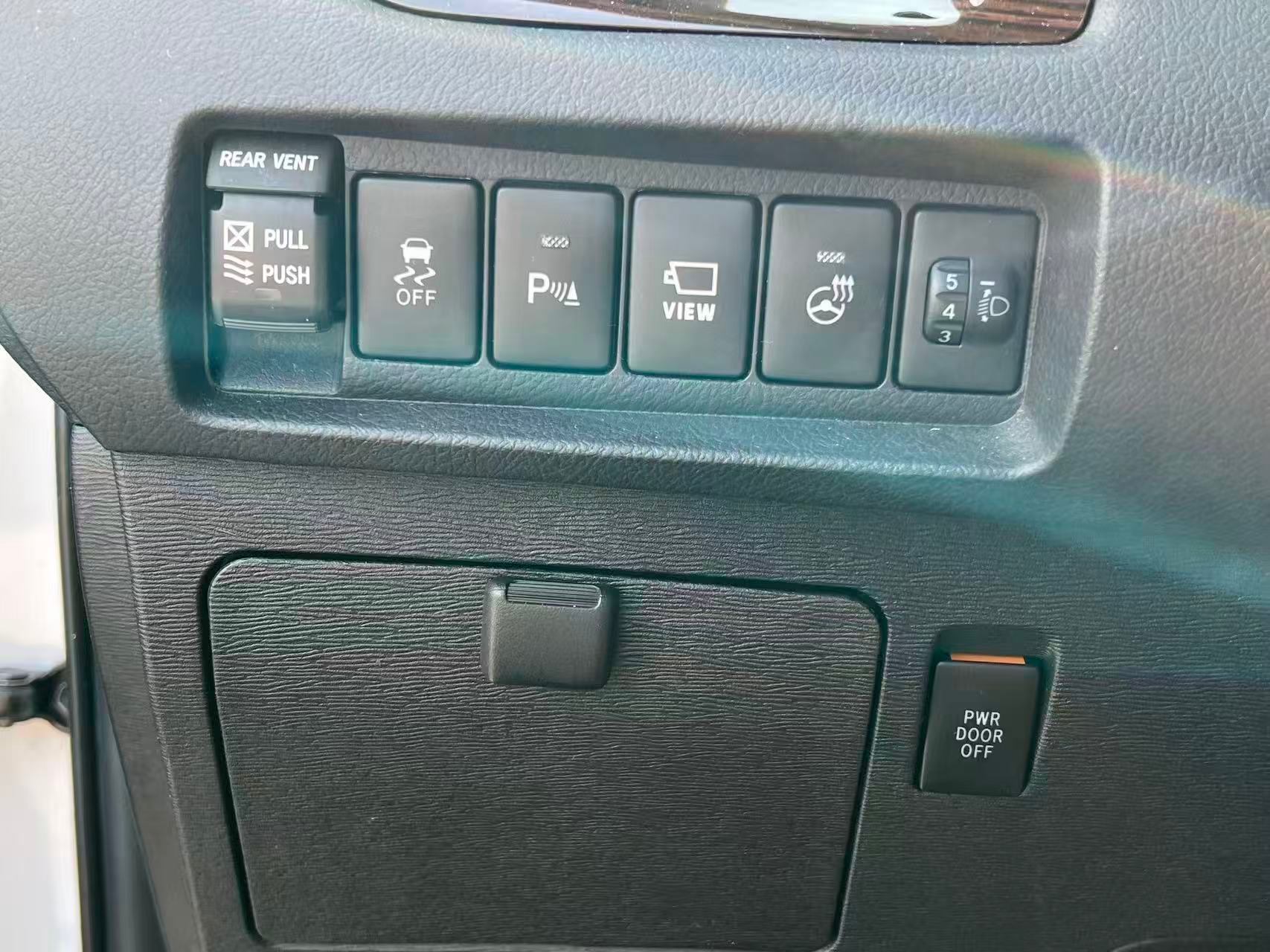 2018 Toyota Sienna XLE 7-Passenger AWD, 温哥华, 全款车