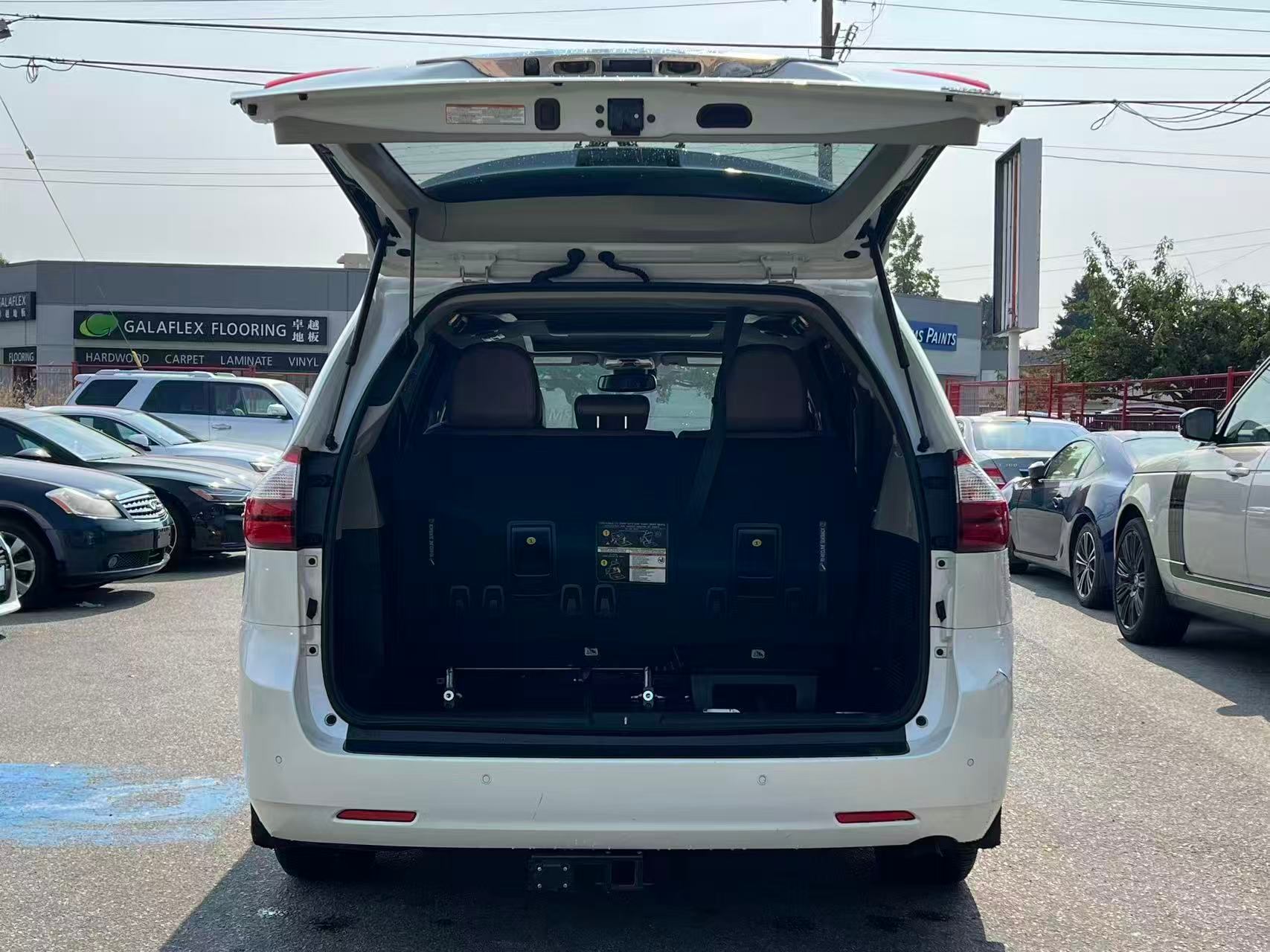 2018 Toyota Sienna XLE 7-Passenger AWD, 温哥华, 全款车
