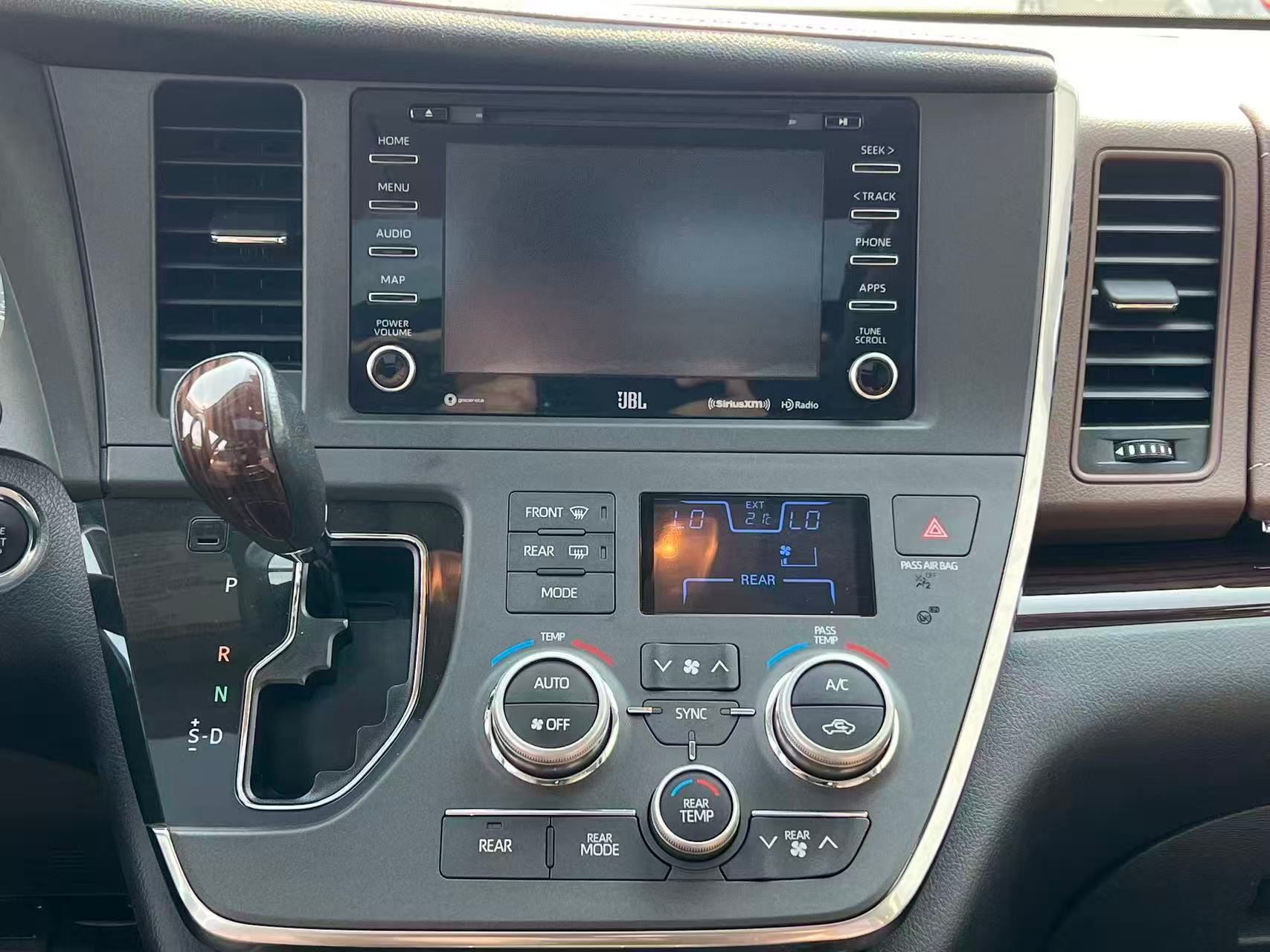 2018 Toyota Sienna XLE 7-Passenger AWD, 温哥华, 全款车