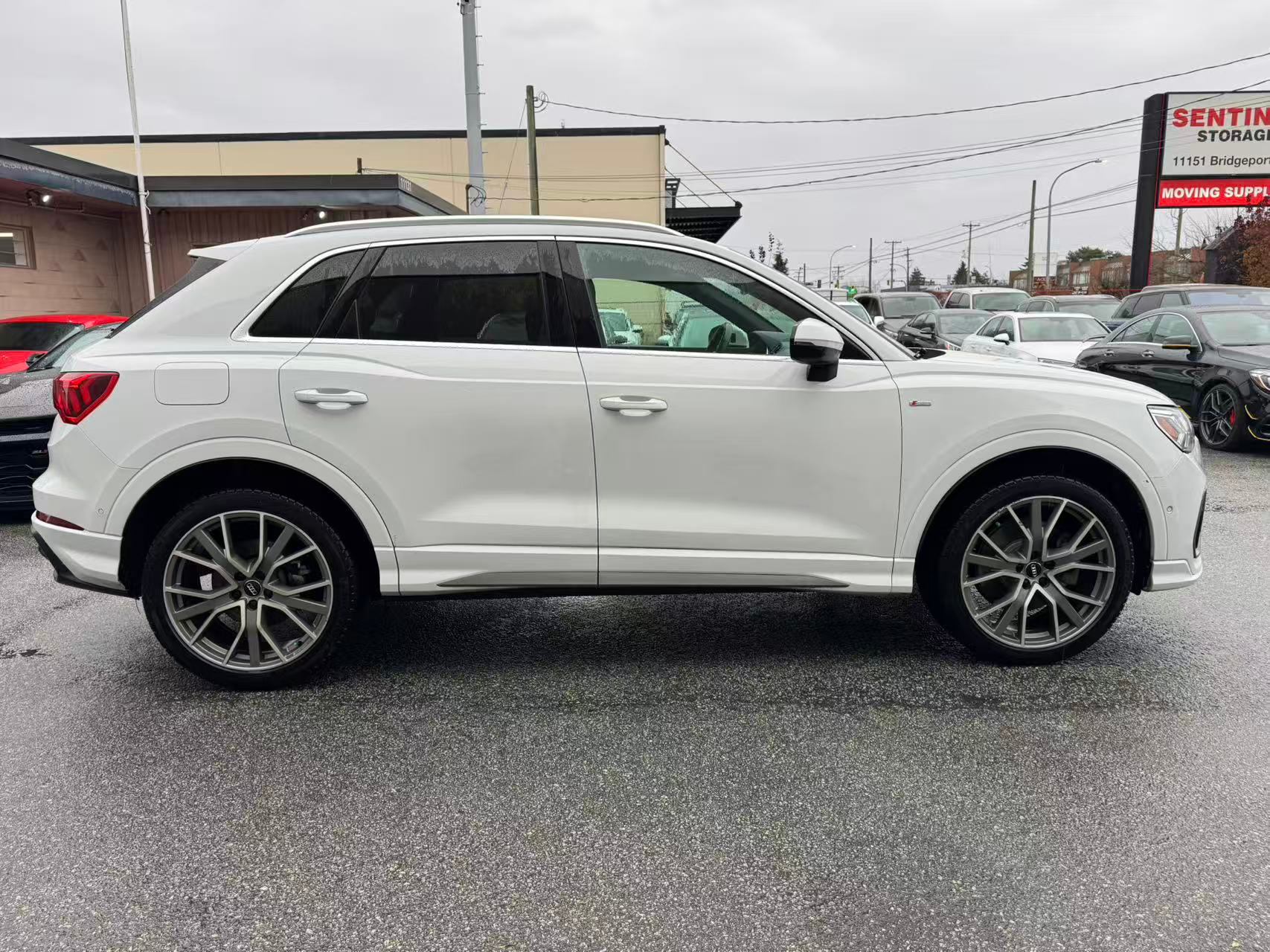 2019 Audi Q3 2.0 TFSI quattro Technik Tiptronic. LOCAL BC VEHICLE., Vancouver, Cash