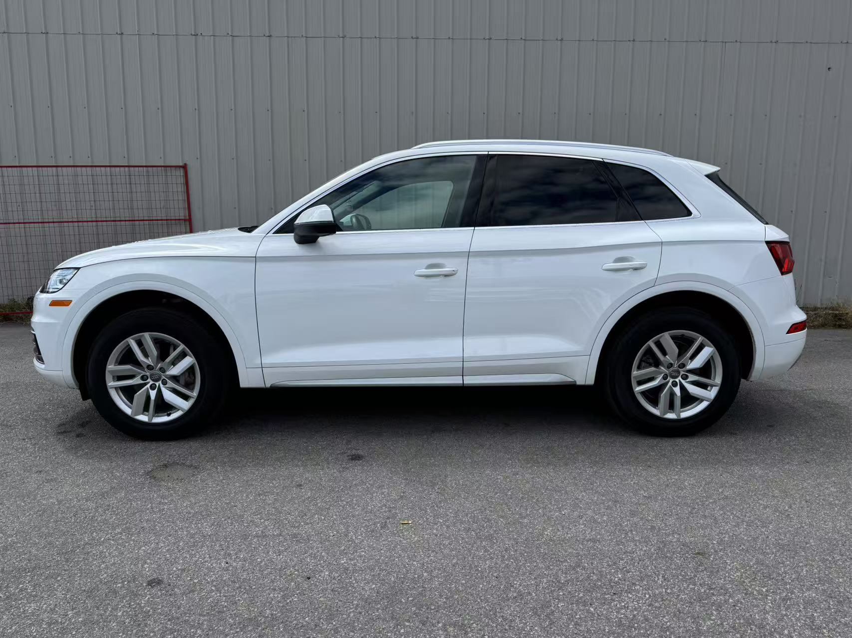 2019 Audi Q5 45 TFSI quattro. BC LOCAL VEHICLE. FULL SERVICED., Vancouver, Cash