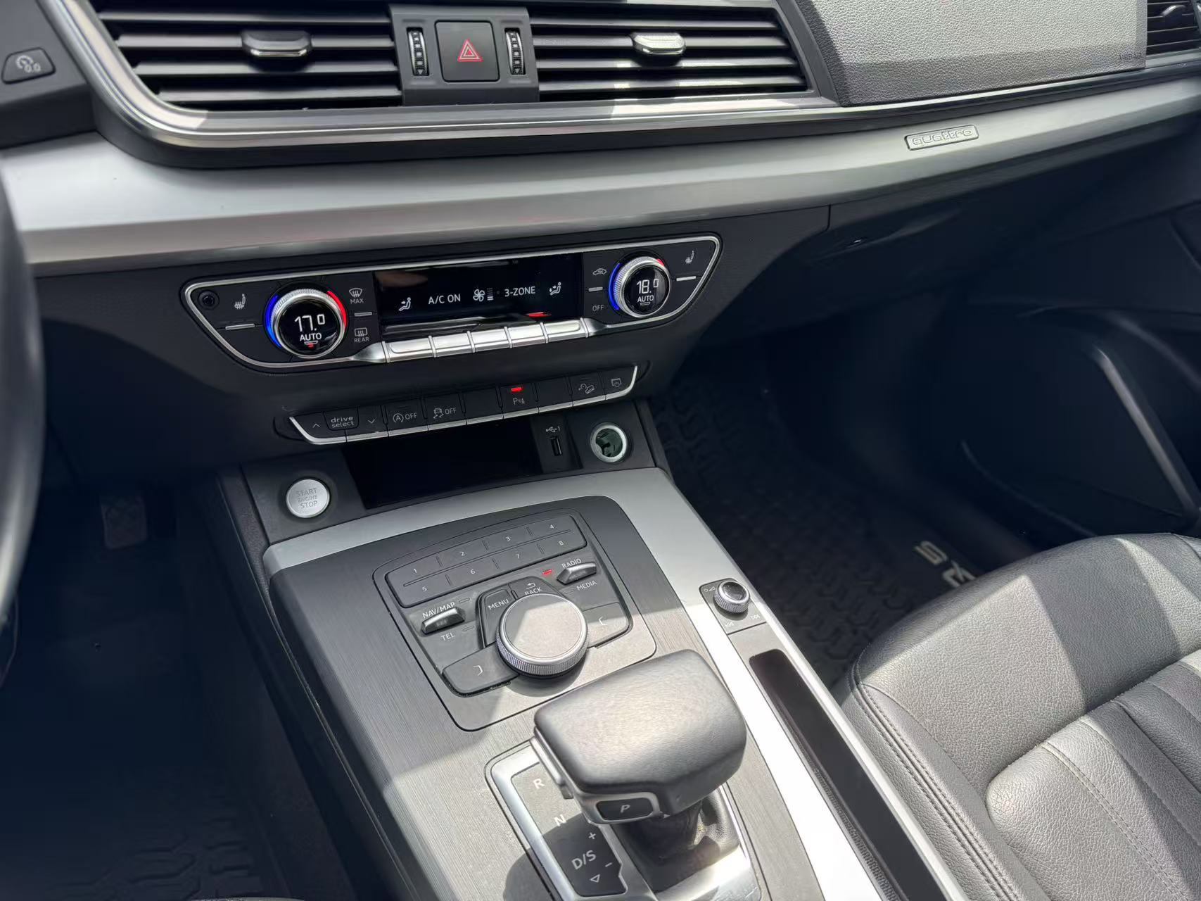 2019 Audi Q5 45 TFSI quattro. BC LOCAL VEHICLE. FULL SERVICED., Vancouver, Cash