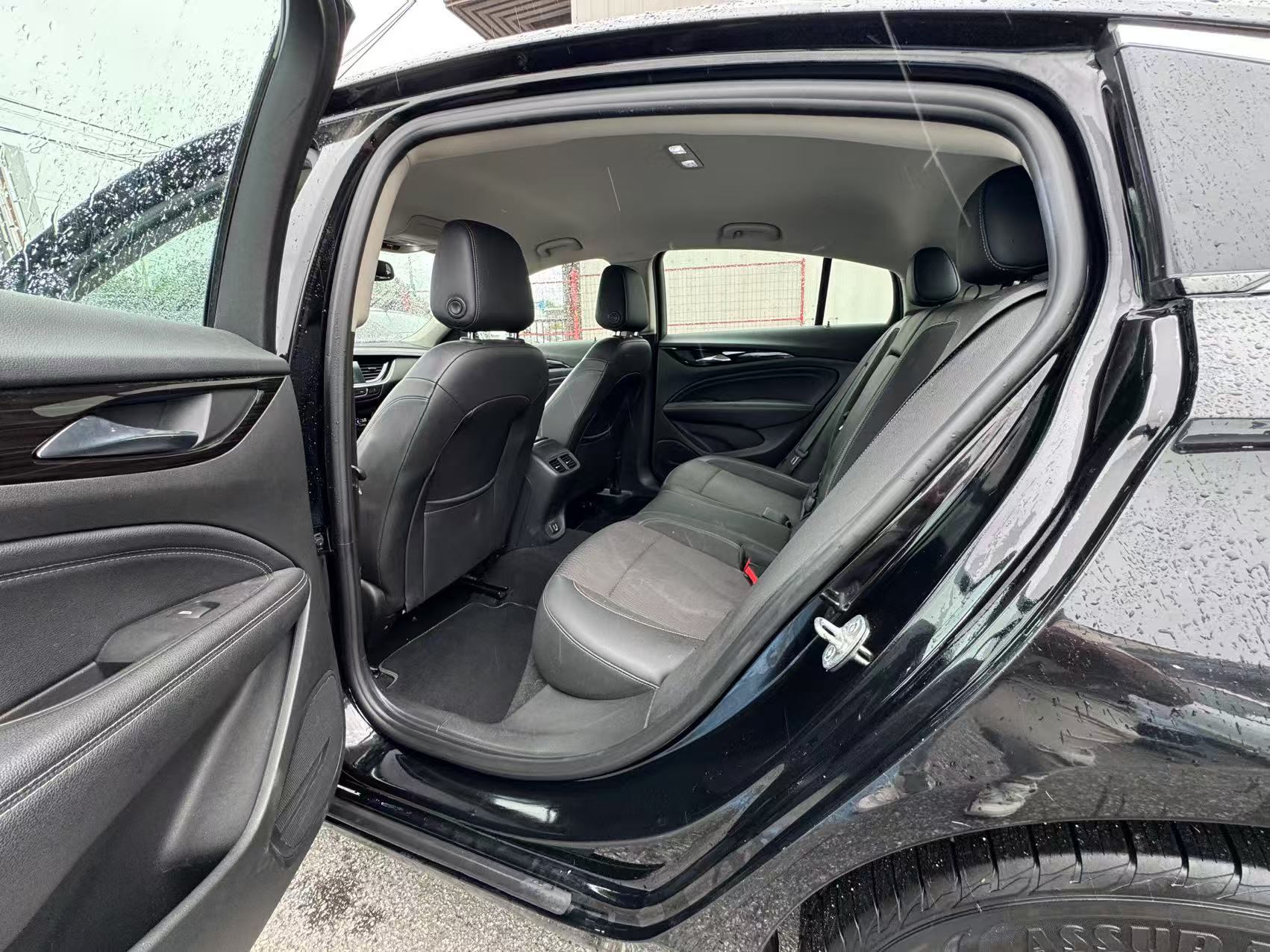 2019 Buick Regal Sportback 4dr Sdn Preferred II. NO ACCIDENTS. FULL SERVICED., Vancouver, Cash