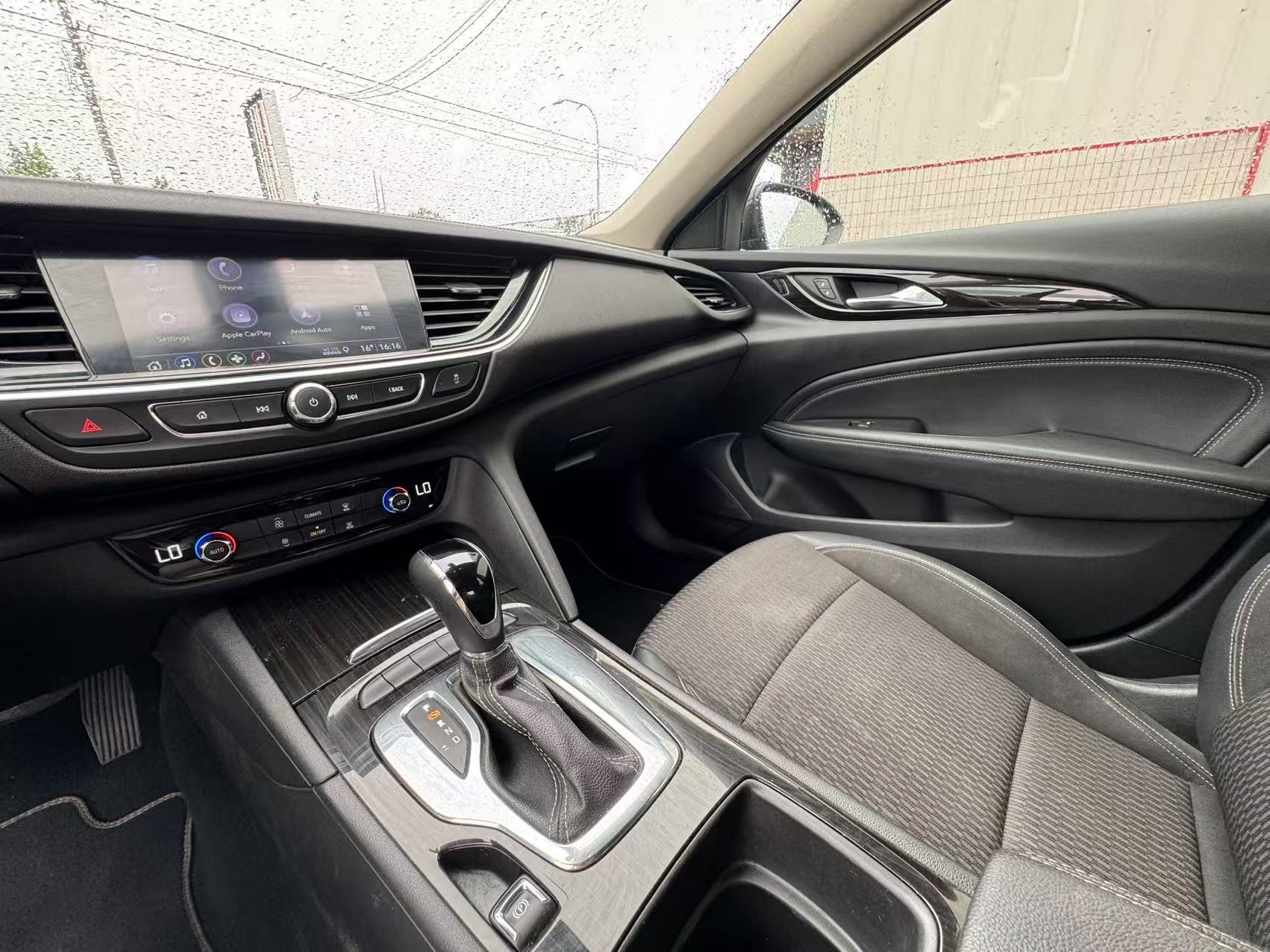 2019 Buick Regal Sportback 4dr Sdn Preferred II. NO ACCIDENTS. FULL SERVICED., Vancouver, Cash