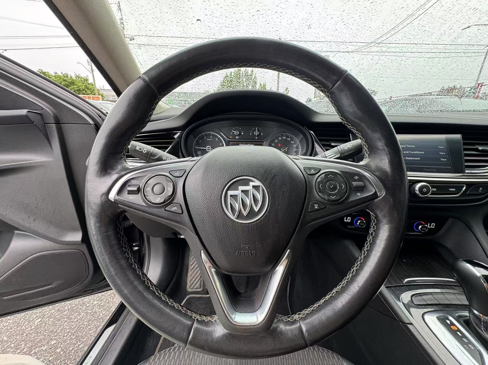 2019 Buick Regal Sportback 4dr Sdn Preferred II. NO ACCIDENTS. FULL SERVICED., Vancouver, Cash