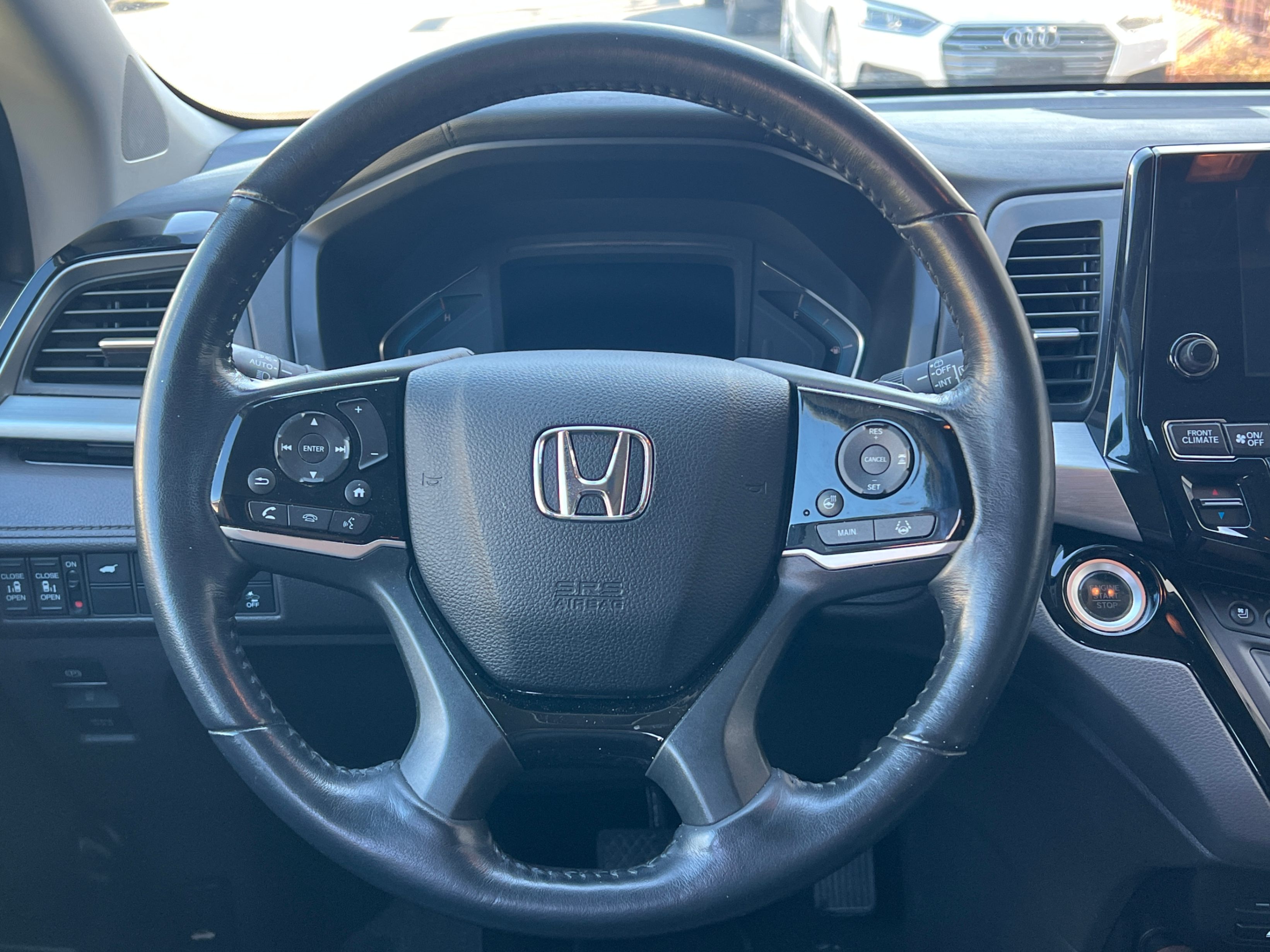 2019 Honda Odyssey Touring Auto. NO ACCIDENTS., Vancouver, Cash