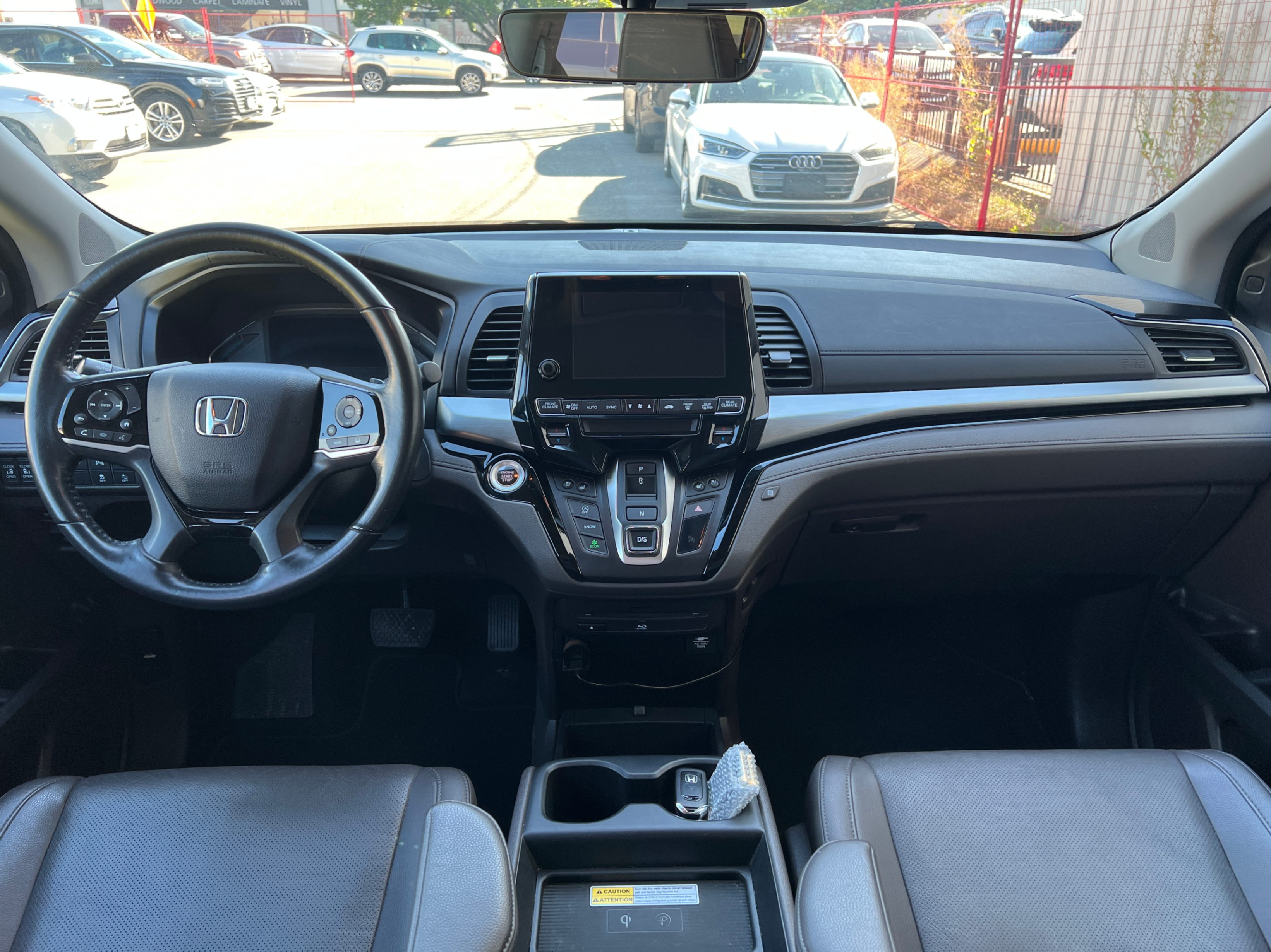 2019 Honda Odyssey Touring Auto. NO ACCIDENTS., Vancouver, Cash