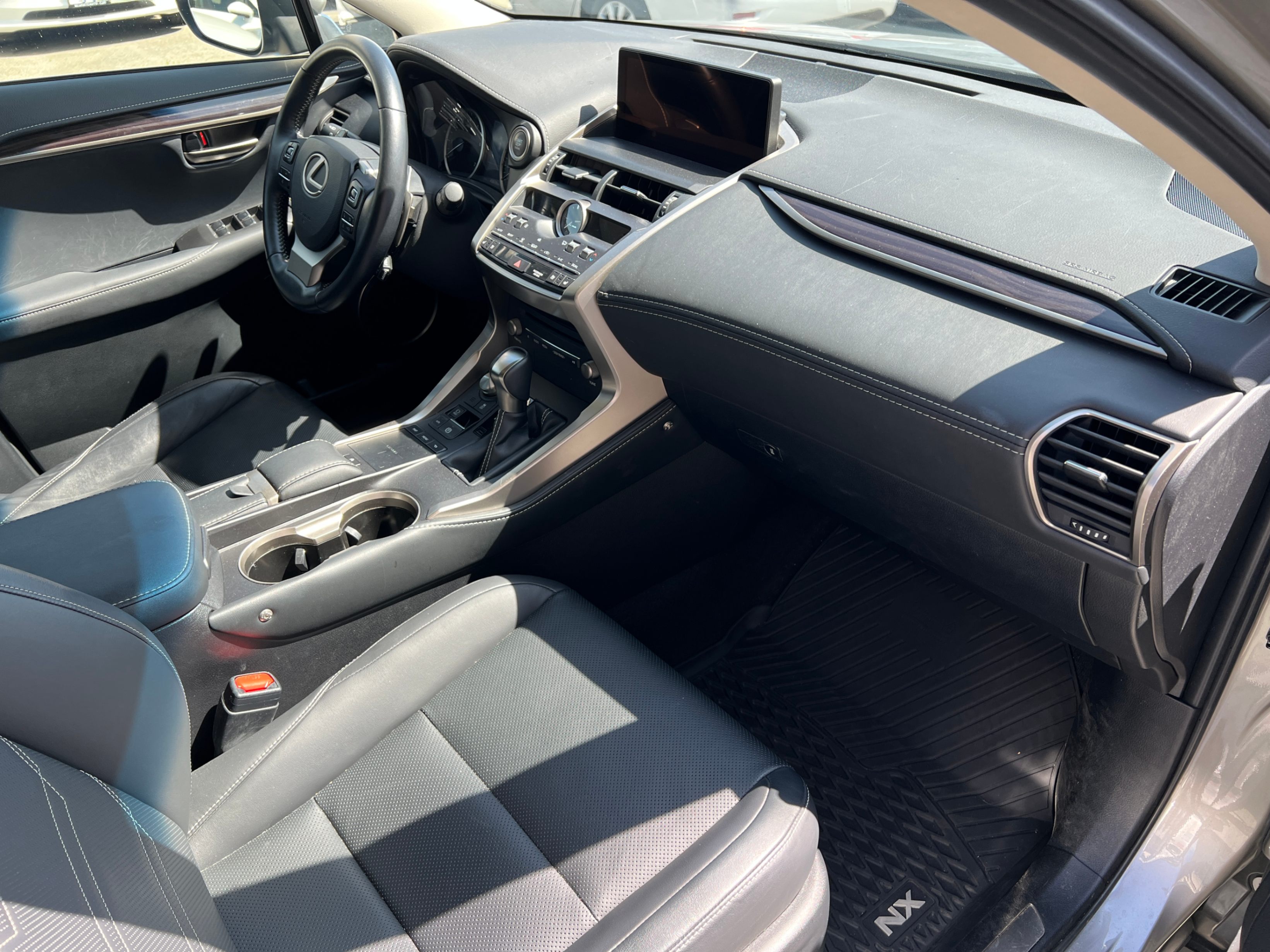 2019 Lexus NX NX 300 Auto. LUXURY PACKAGE. BC LOCAL VEHICLE., 温哥华, 全款车