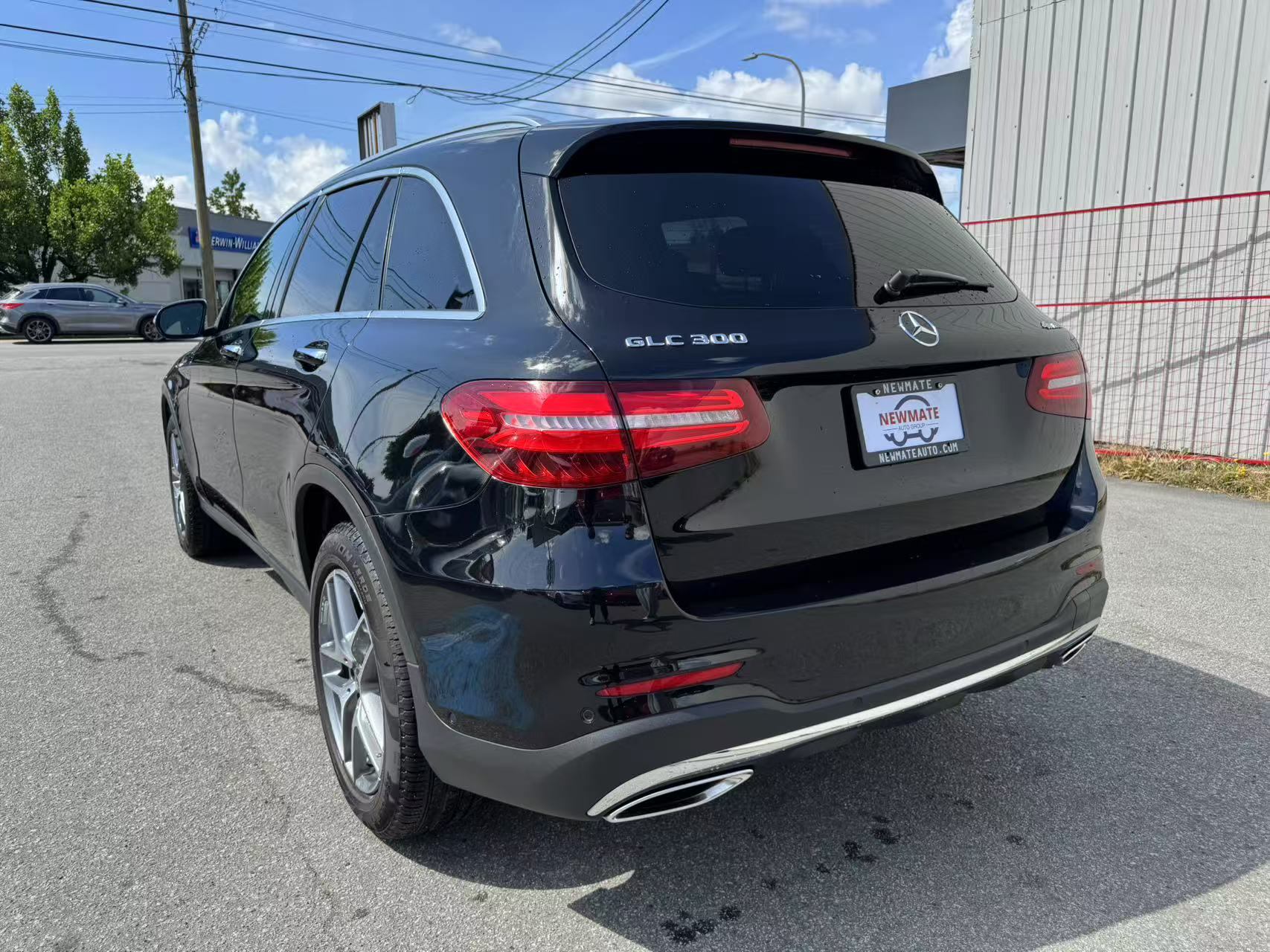 2019 Mercedes-Benz GLC-class GLC 300 4MATIC SUV. AMG PACKAGE. FULL SERVICE RECORD., Vancouver, Cash
