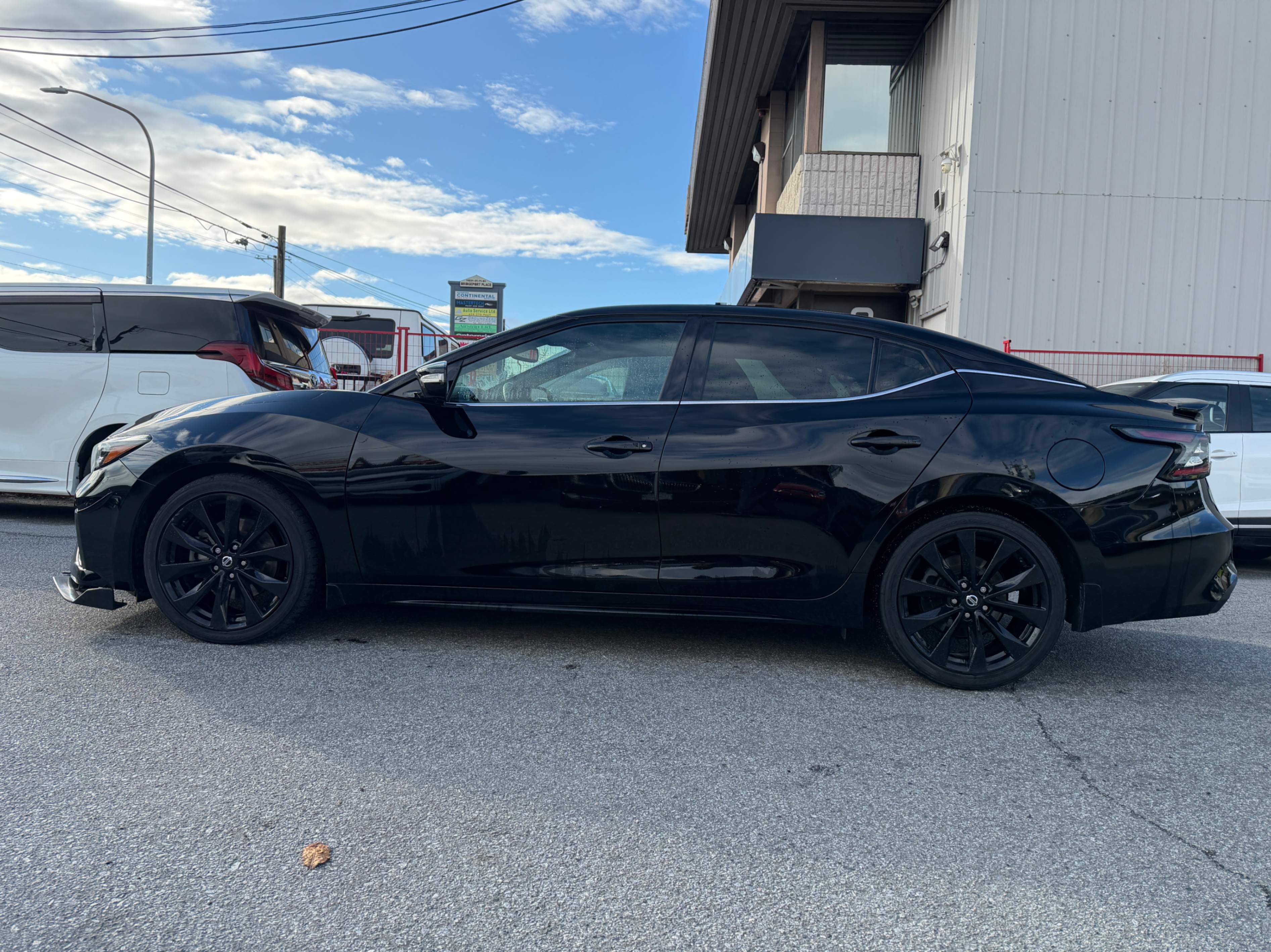 2019 Nissan Maxima SR. ONE OWNER. NO ACCIDENTS. BC LOCAL VEHICLE., Vancouver, Cash