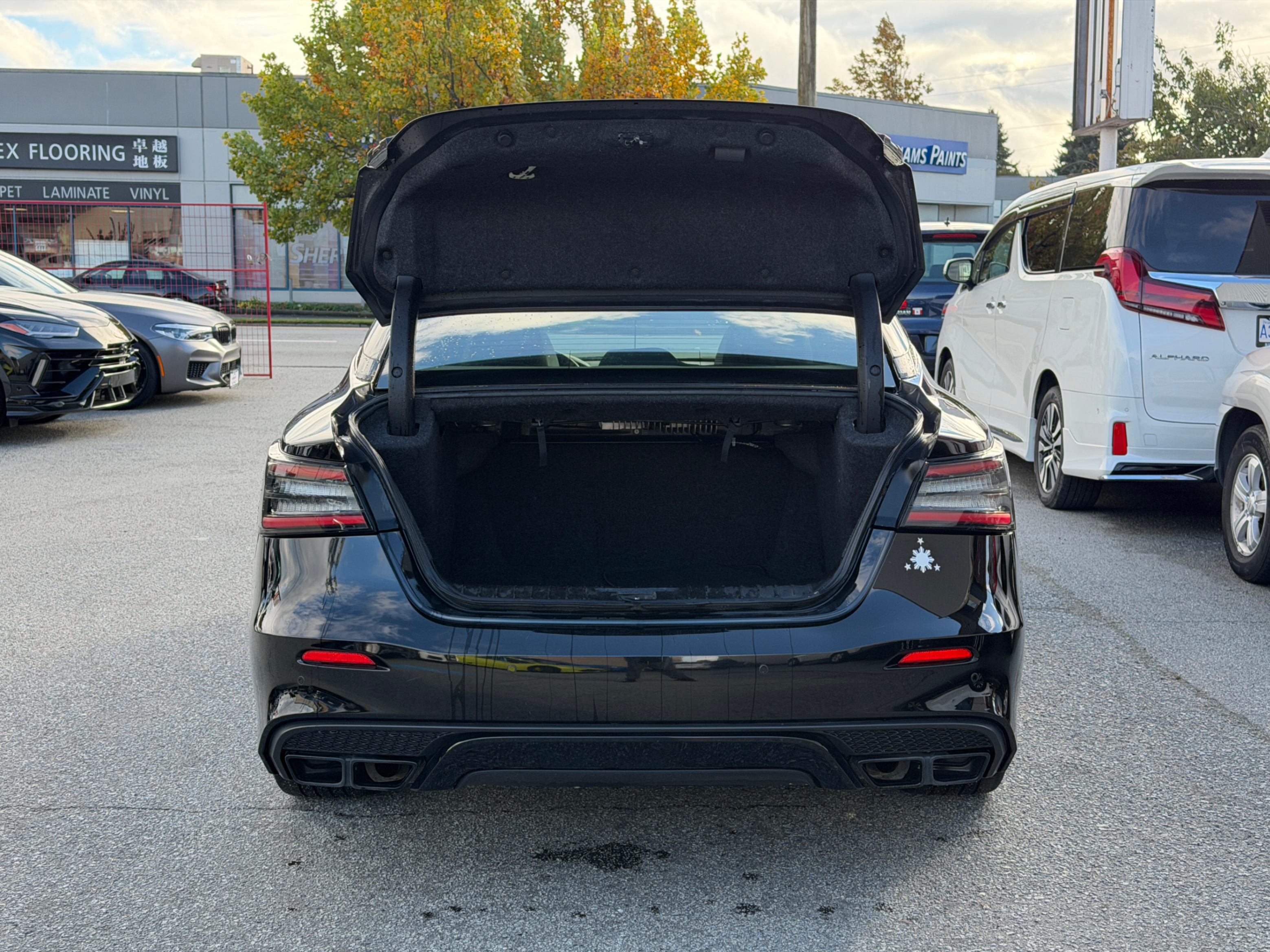 2019 Nissan Maxima SR. ONE OWNER. NO ACCIDENTS. BC LOCAL VEHICLE., Vancouver, Cash