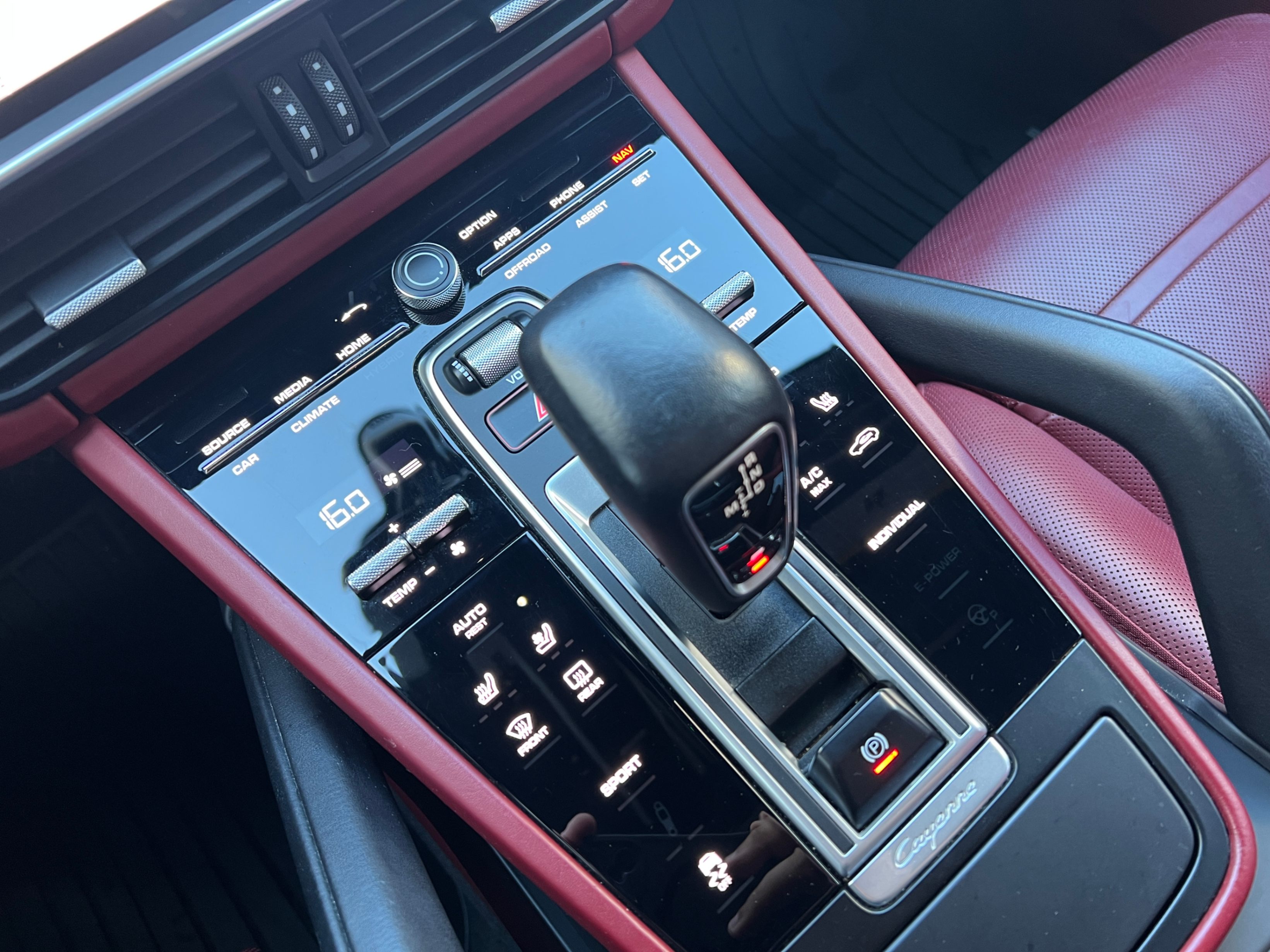 2019 Porsche Cayenne AWD. BC LOCAL VEHICLE., Vancouver, Cash
