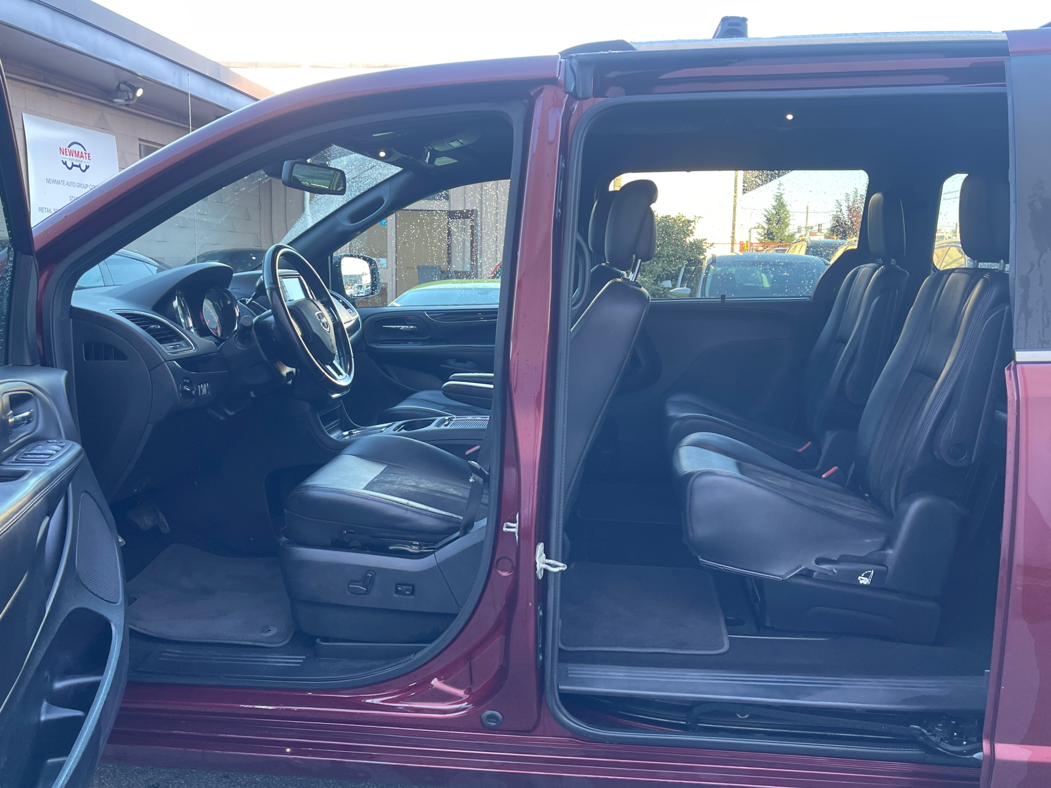 2020 Dodge Grand Caravan Premium Plus 2WD. BC LOCAL VEHICLE., Vancouver, Cash