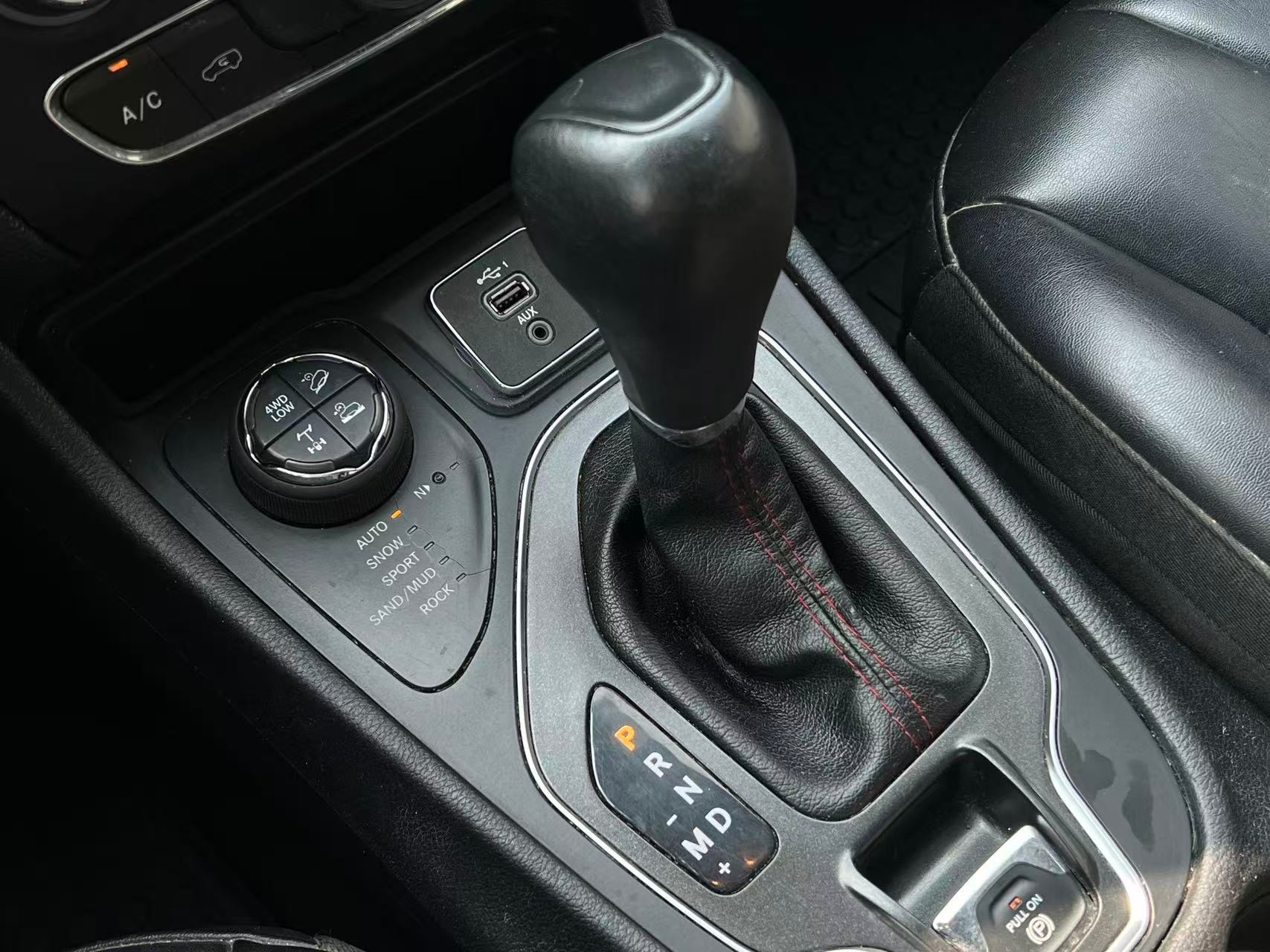 2020 Jeep Cherokee Trailhawk 4x4. BC LOCAL VEHICLE. FULL SERVICE RECORD., 温哥华, 全款车