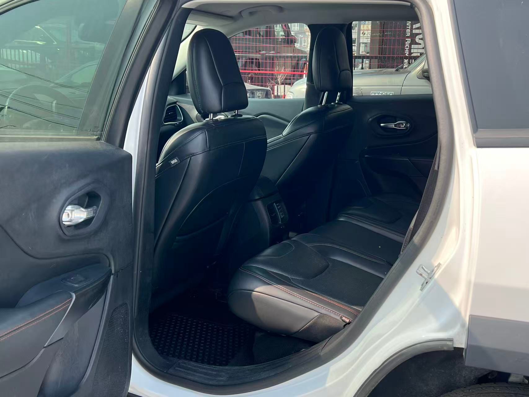 2020 Jeep Cherokee Trailhawk 4x4. BC LOCAL VEHICLE. FULL SERVICE RECORD., 温哥华, 全款车