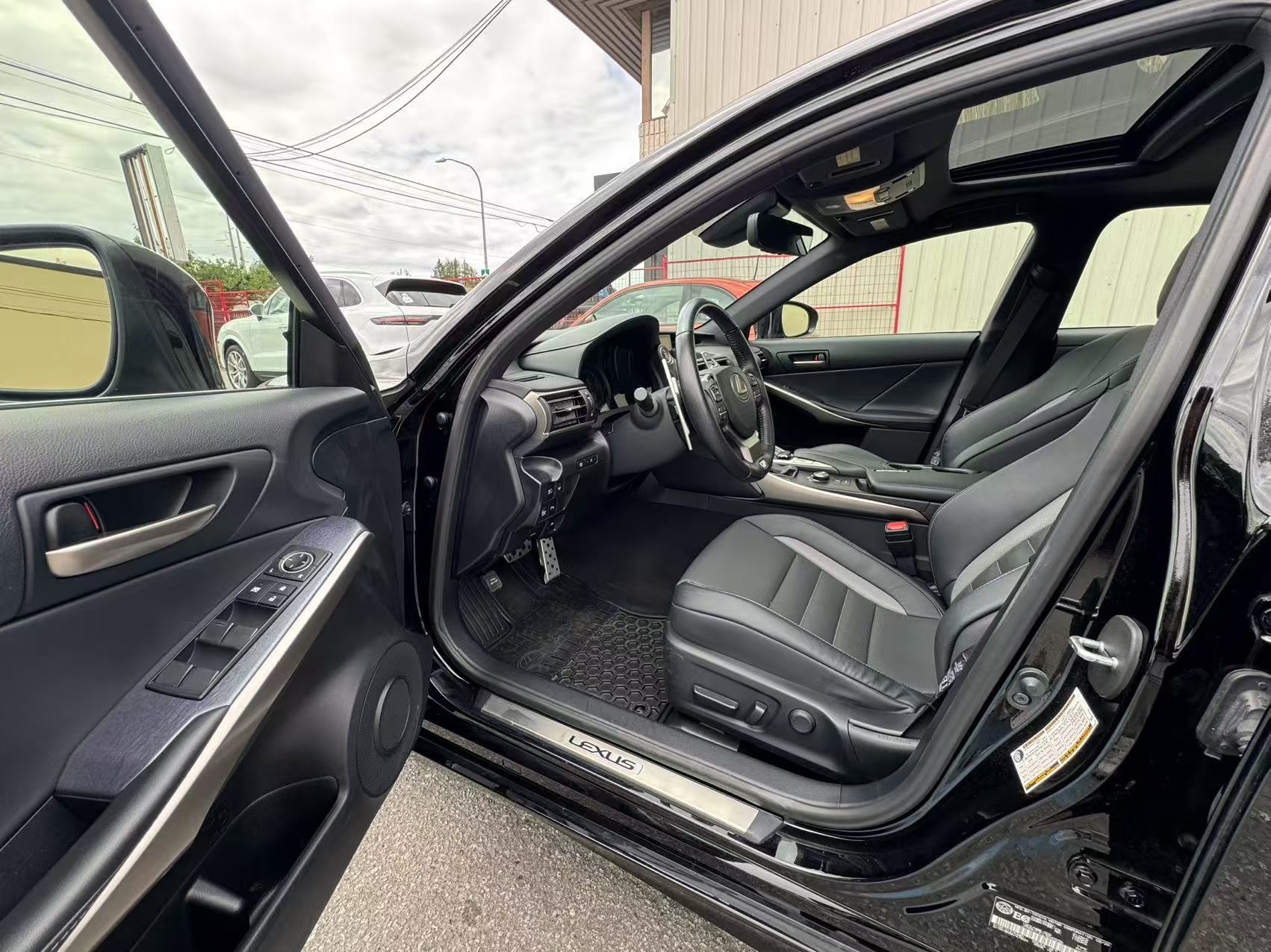 2020 Lexus IS IS 300 AWD F-SPORT 2, Vancouver, Cash