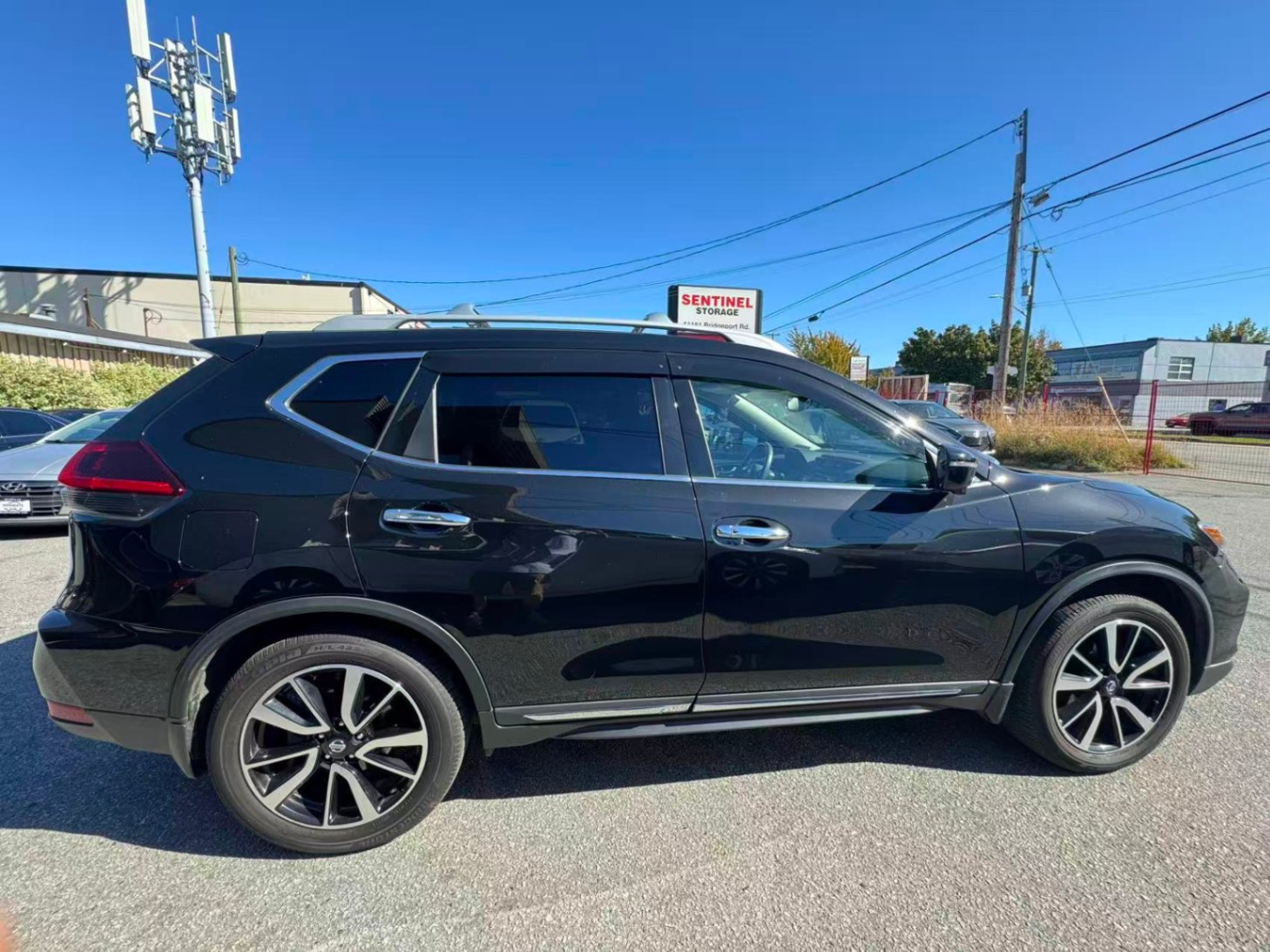 2020 Nissan Rogue AWD SL. BC LOCAL VEHICLE. FULL SERVICE RECORD., Vancouver, Cash