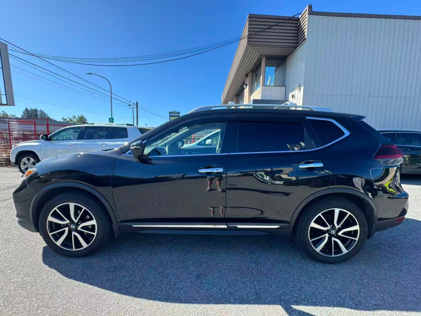 2020 Nissan Rogue AWD SL. BC LOCAL VEHICLE. FULL SERVICE RECORD., Vancouver, Cash