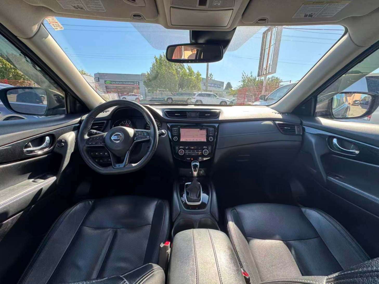 2020 Nissan Rogue AWD SL. BC LOCAL VEHICLE. FULL SERVICE RECORD., Vancouver, Cash