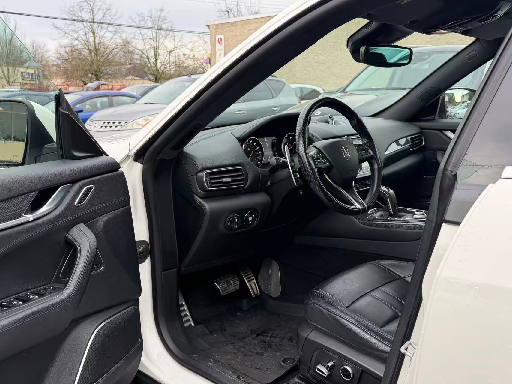 2021 Maserati Levante GranSport. LOCAL BC VEHICLE. ONE OWNER. LOW ON MILEAGE., 温哥华, 全款车