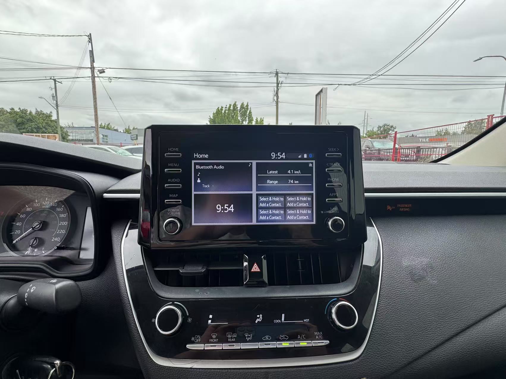 2021 Toyota Corolla LE. BC LOCAL VEHICLE., Vancouver, Cash
