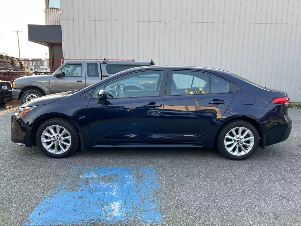2021 Toyota Corolla LE Upgrade, Vancouver, Cash
