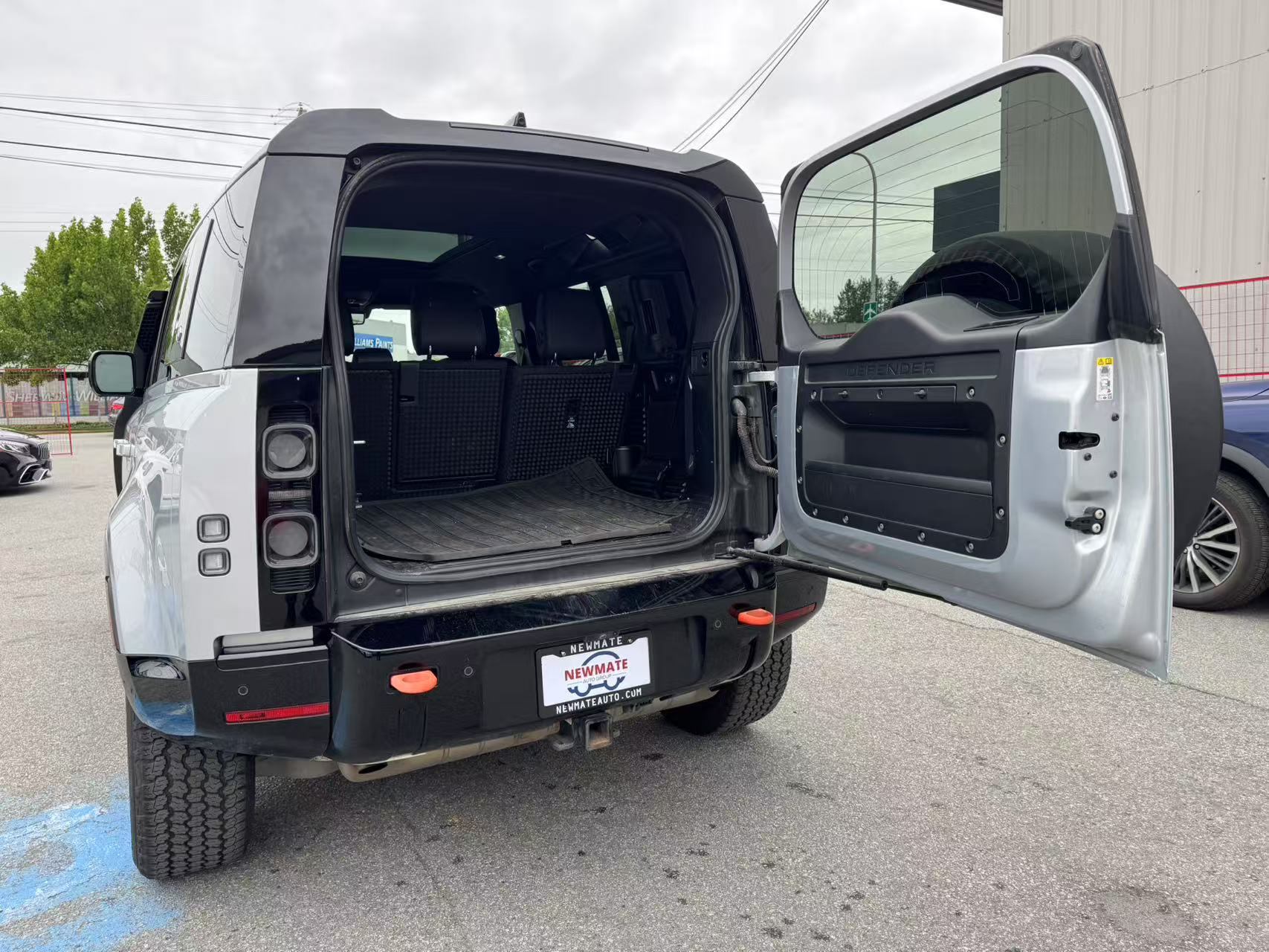 2022 Land Rover Defender 110 X AWD, Vancouver, Cash