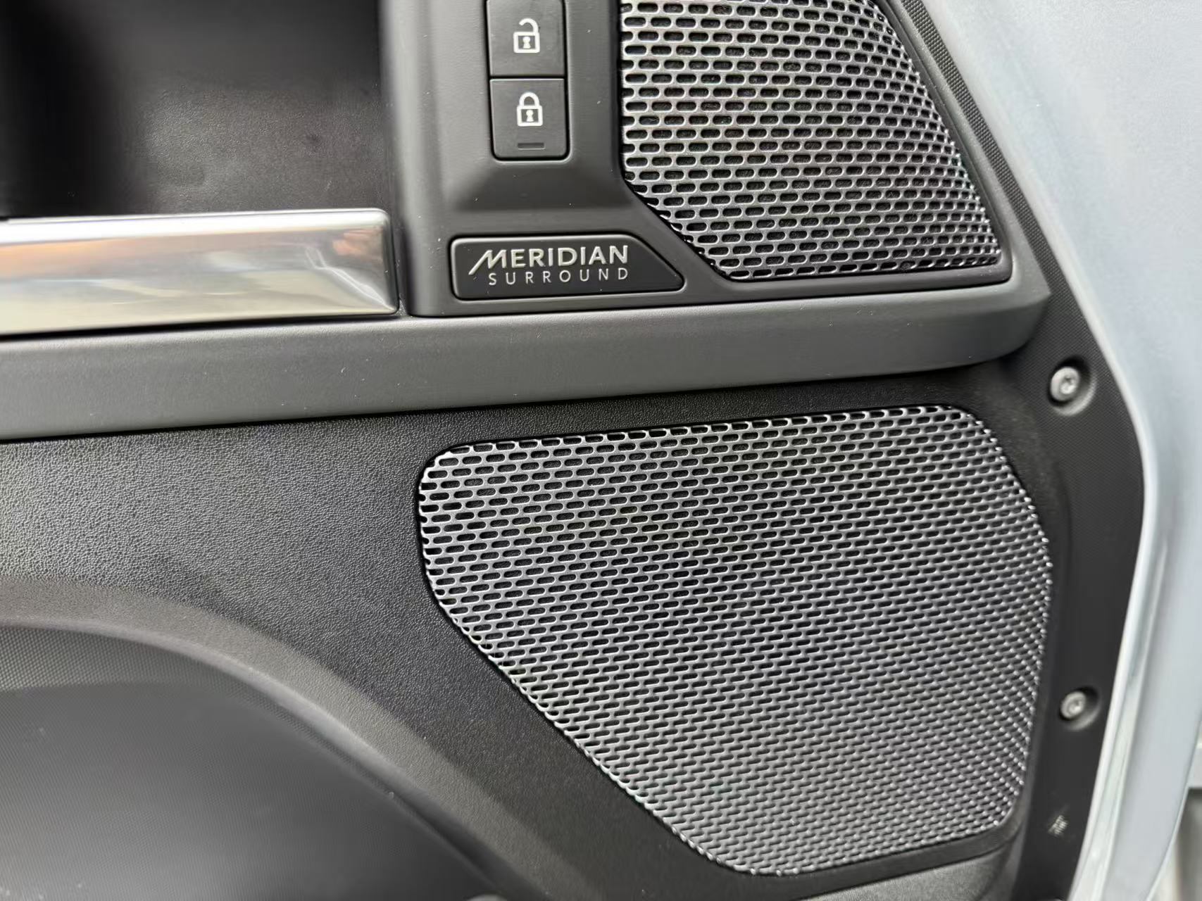 2022 Land Rover Defender 110 X AWD, Vancouver, Cash