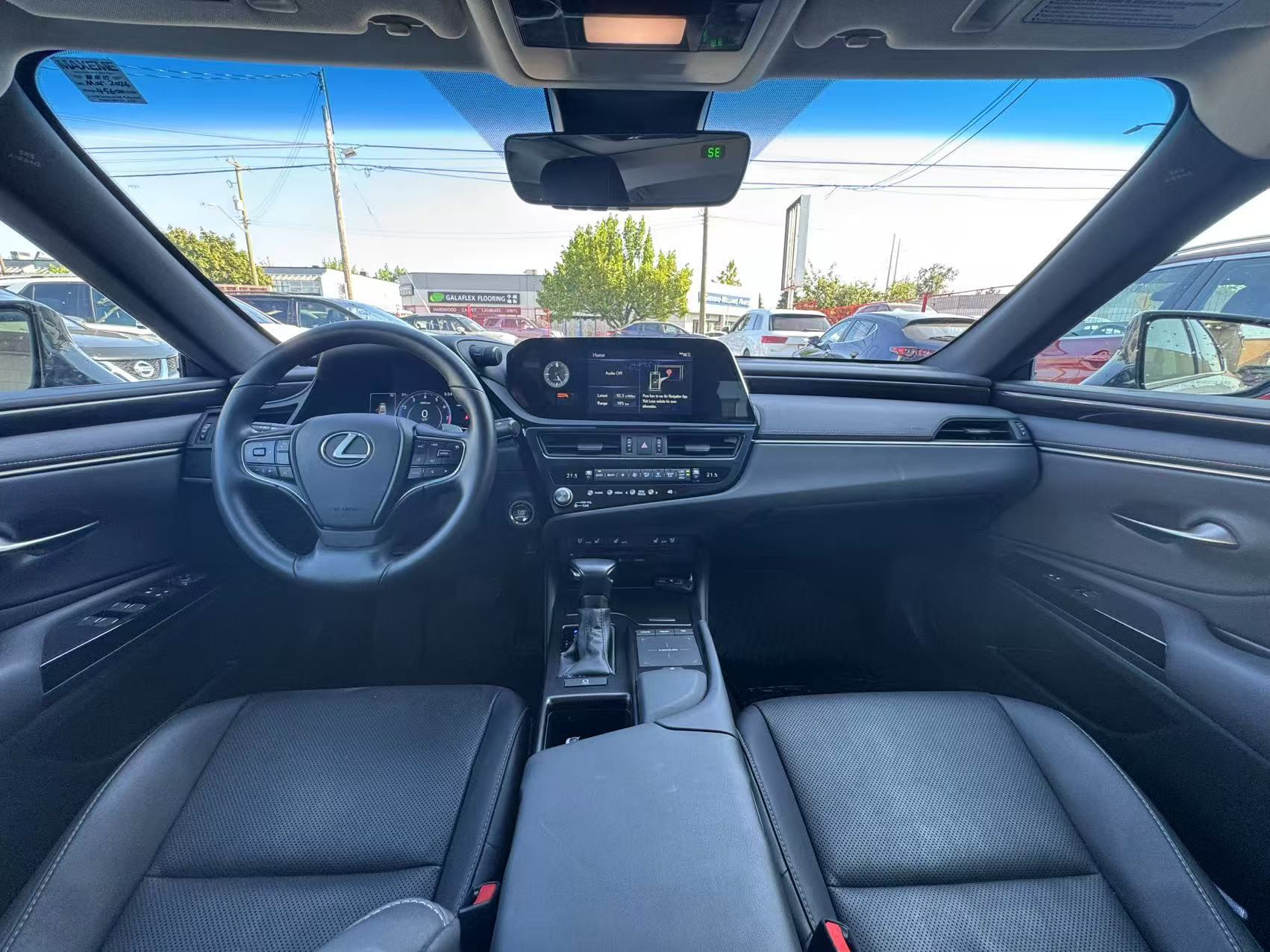 2022 Lexus ES ES 250 Auto. ONE OWNER. BC LOCAL VEHICLE., Vancouver, Cash