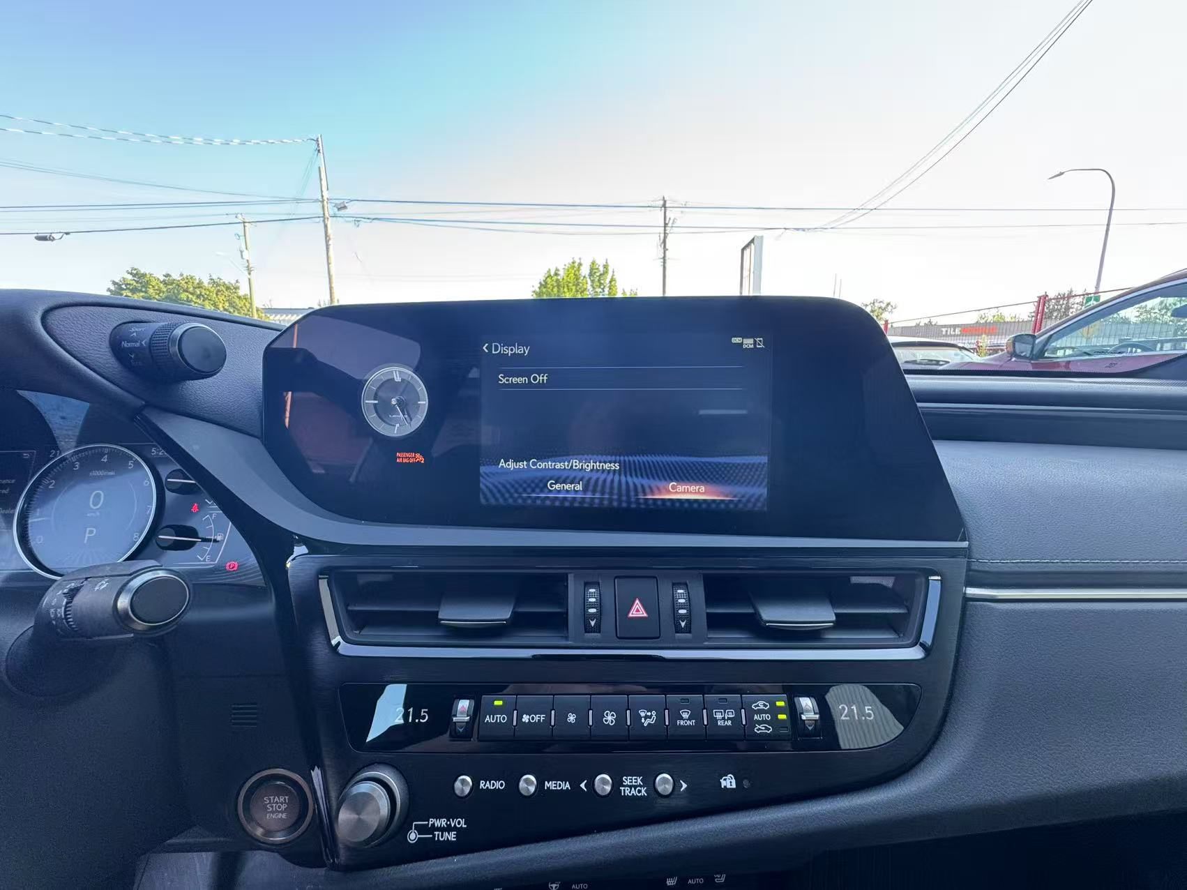 2022 Lexus ES ES 250 Auto. ONE OWNER. BC LOCAL VEHICLE., Vancouver, Cash