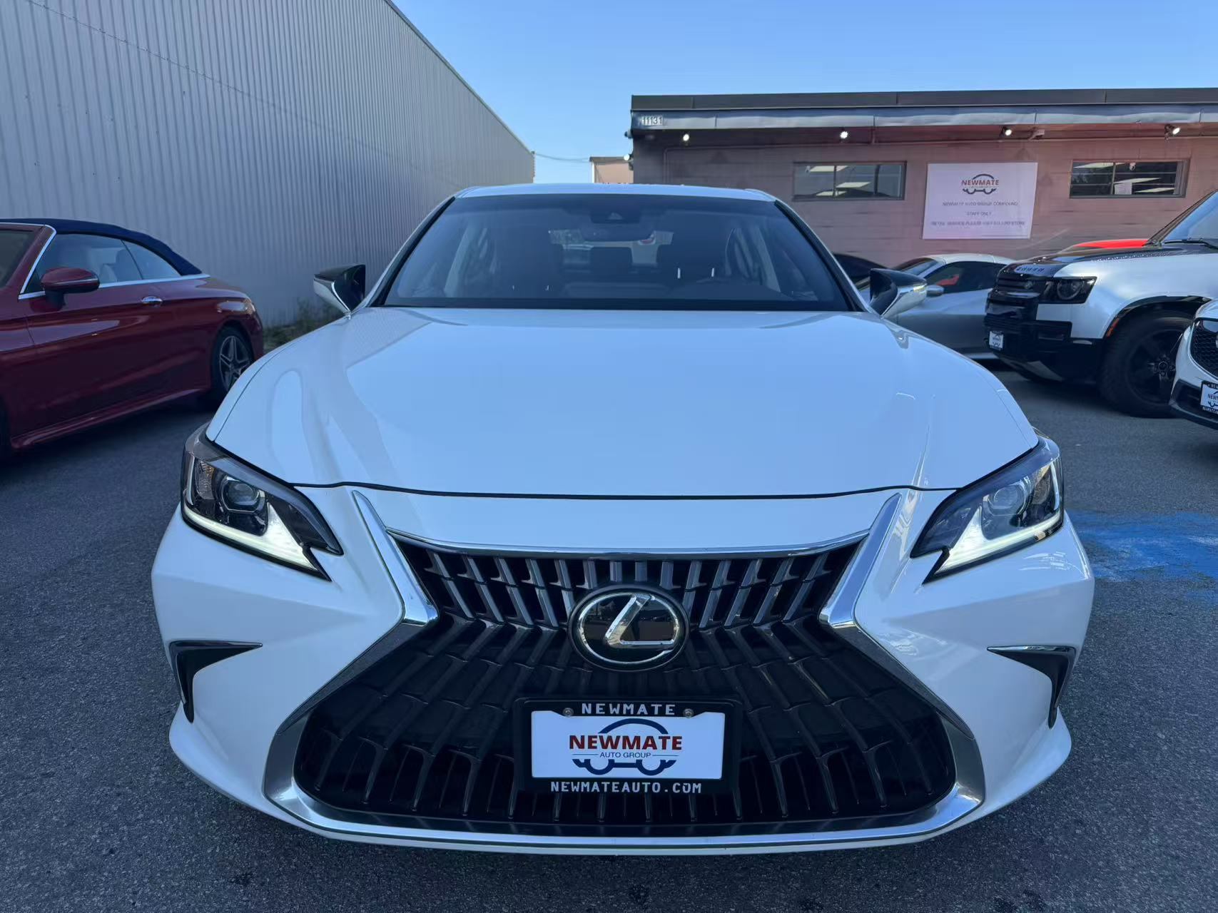 2022 Lexus ES ES 250 Auto. ONE OWNER. BC LOCAL VEHICLE., Vancouver, Cash