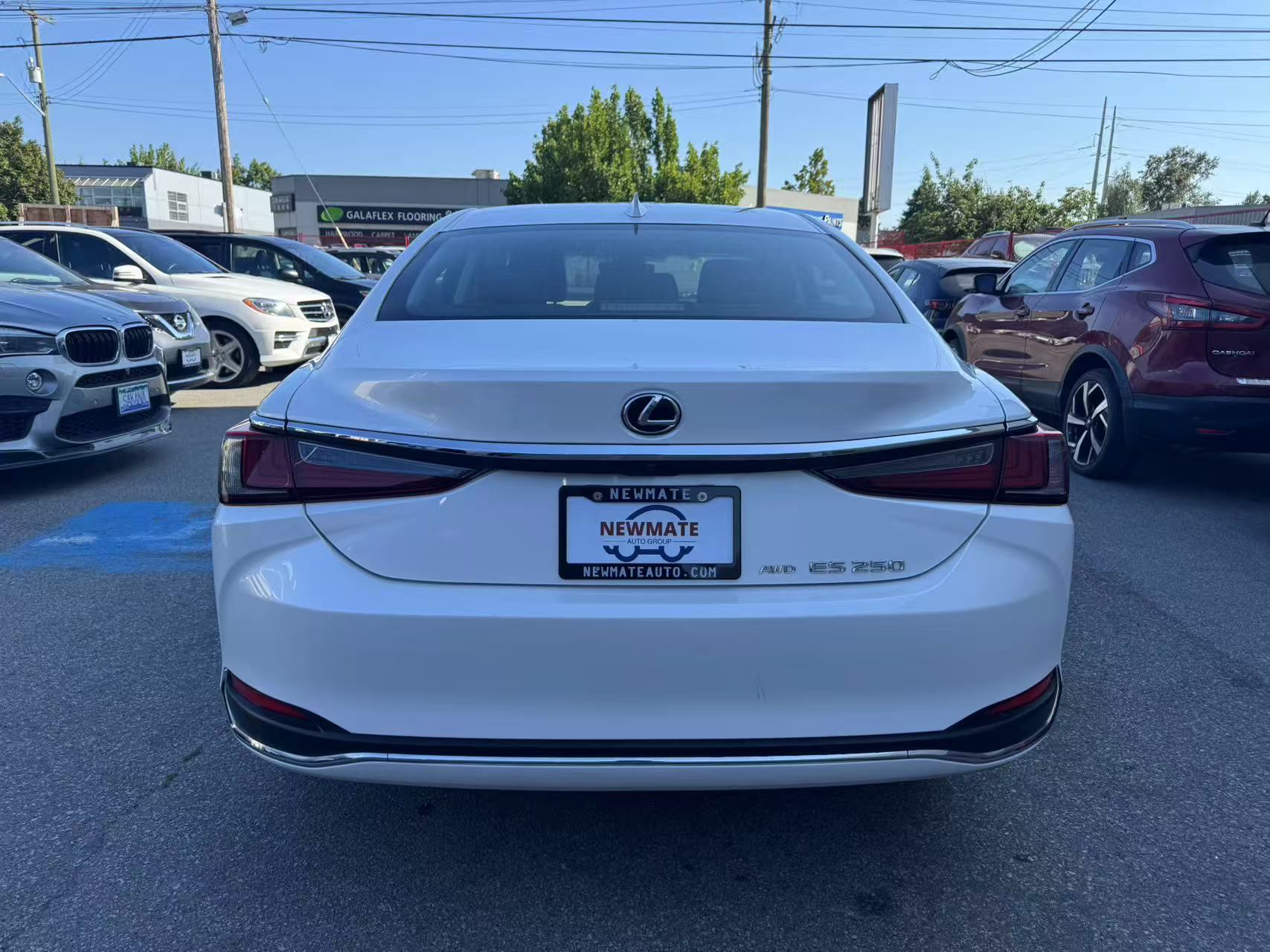 2022 Lexus ES ES 250 Auto. ONE OWNER. BC LOCAL VEHICLE., Vancouver, Cash