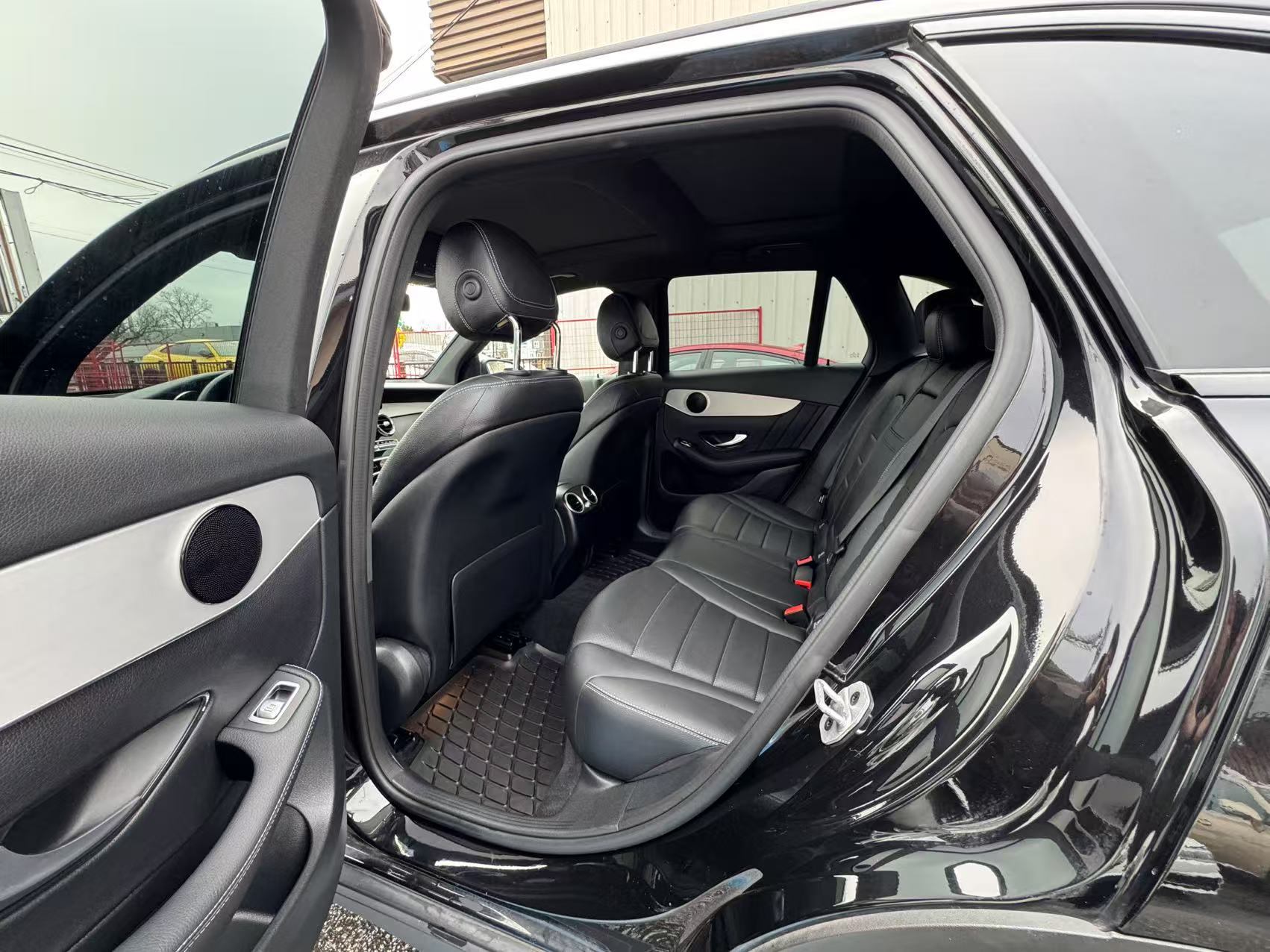 2022 Mercedes-Benz GLC-class GLC 300 4MA..., 温哥华, 全款车