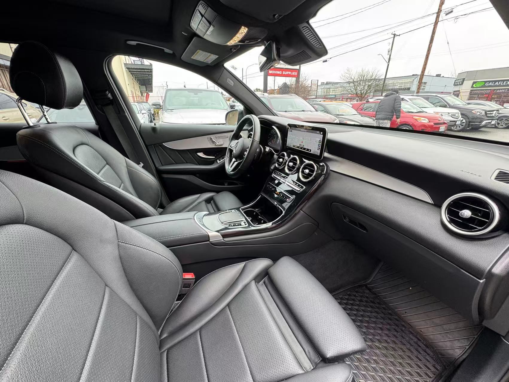 2022 Mercedes-Benz GLC-class GLC 300 4MA..., 温哥华, 全款车