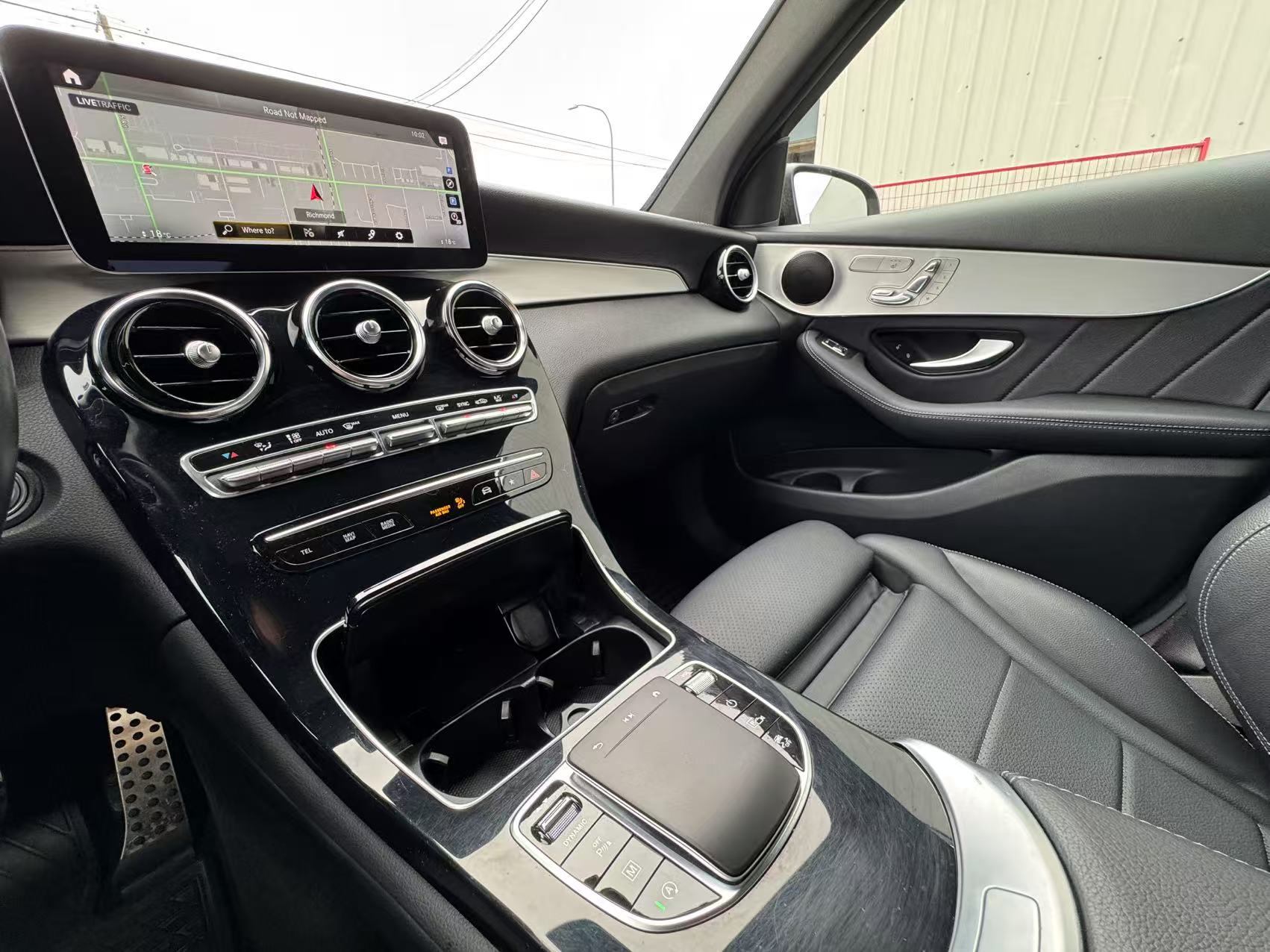 2022 Mercedes-Benz GLC-class GLC 300 4MA..., 温哥华, 全款车