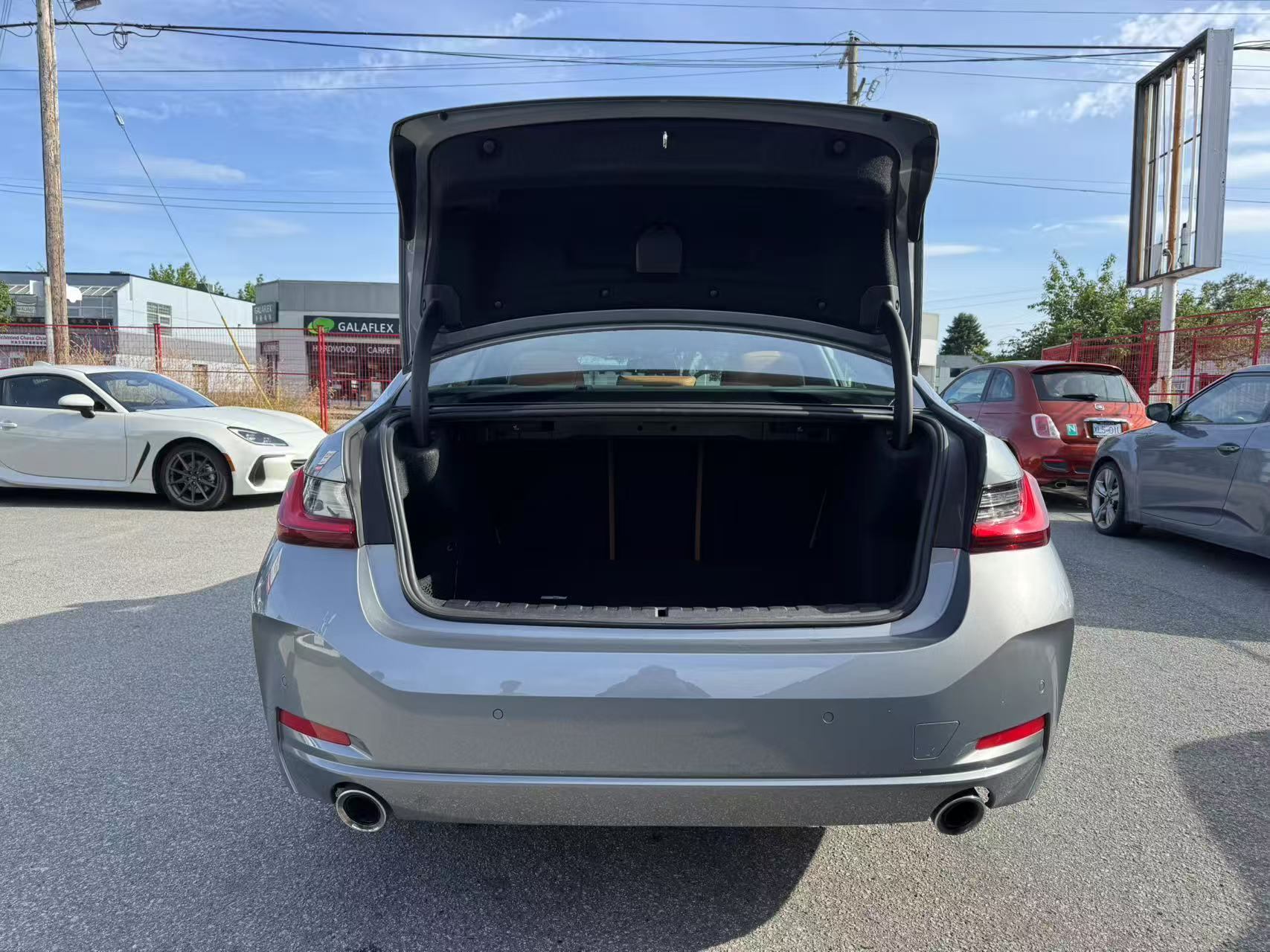 2023 BMW 3 Series 330i xDrive Sedan, Vancouver, Cash